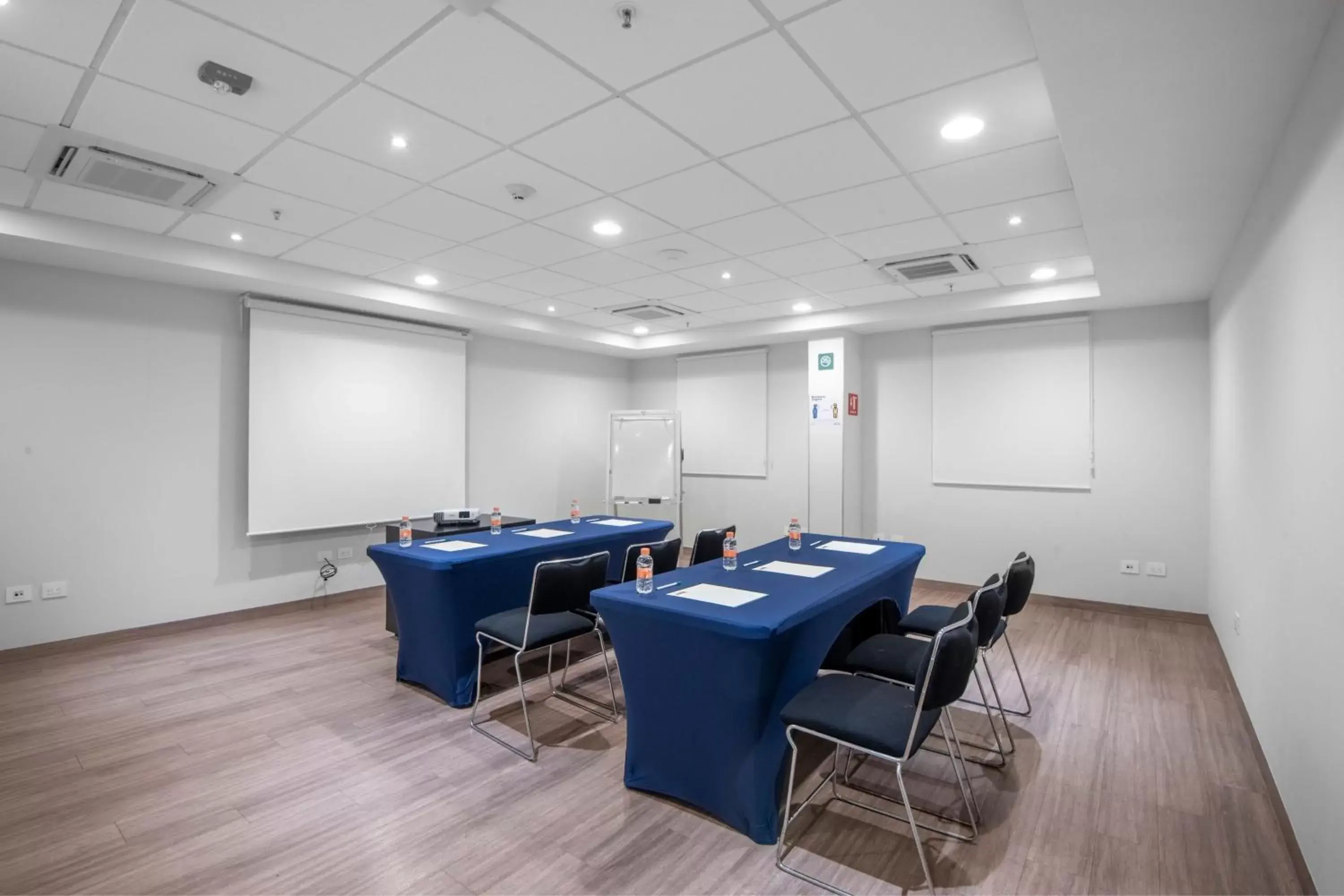 Meeting/conference room in City Express Junior by Marriott Merida Altabrisa