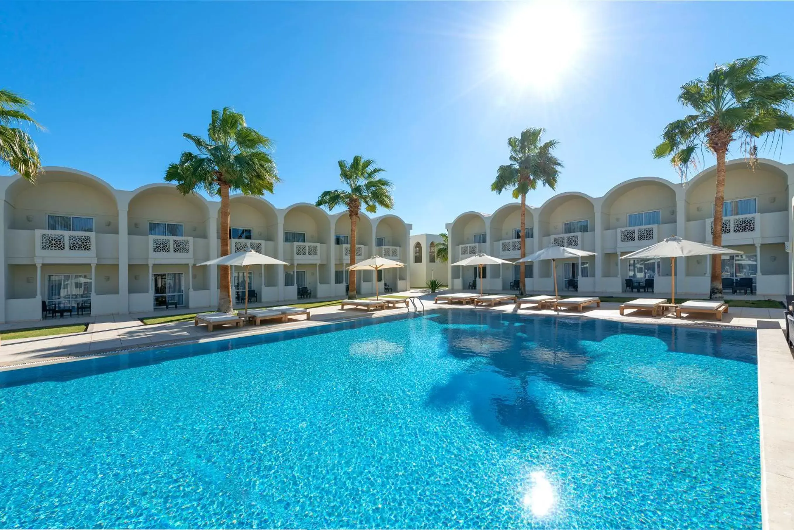 Property building, Swimming Pool in Reef Oasis Beach Aqua Park Resort