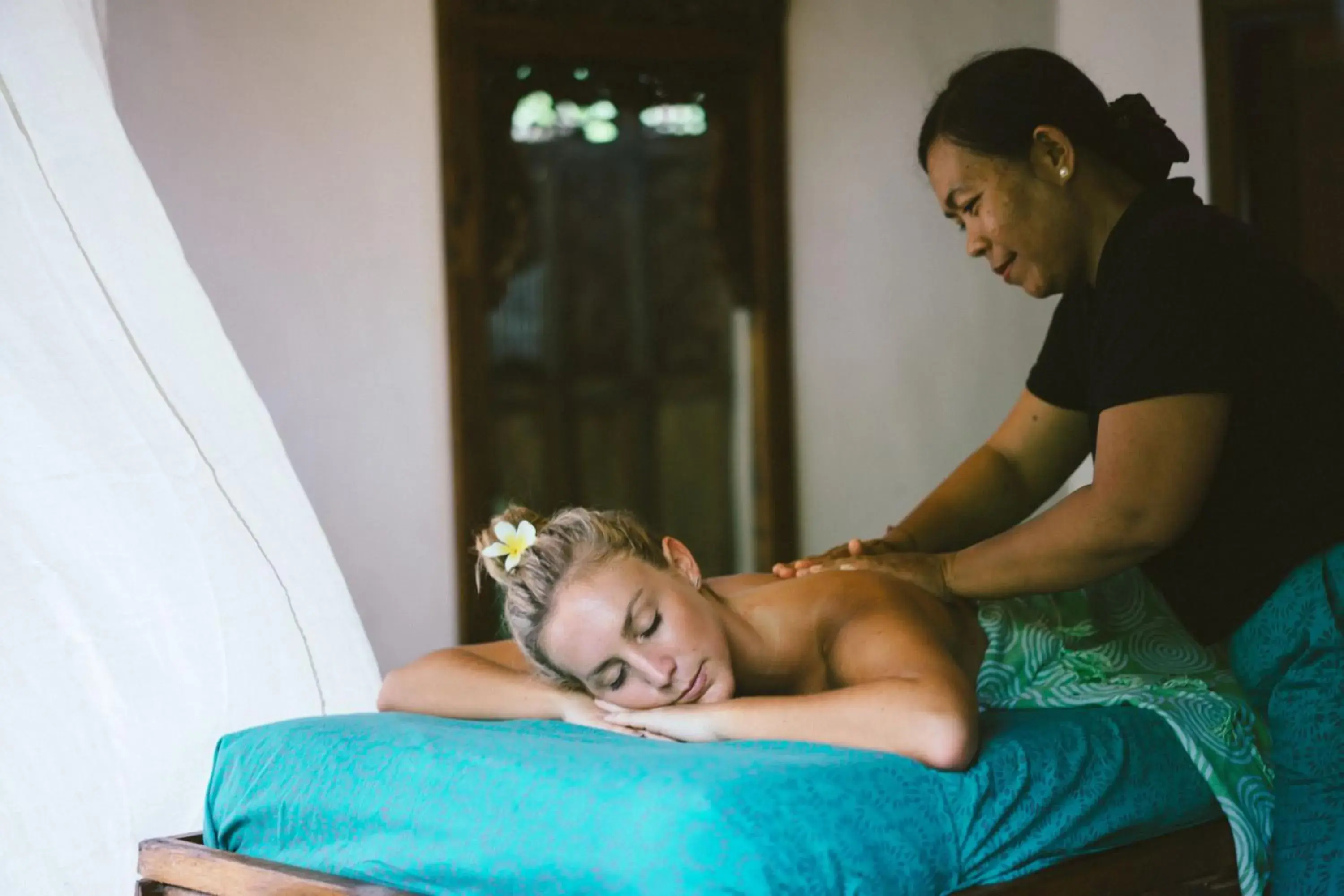 Massage in Honeymoon Guesthouse