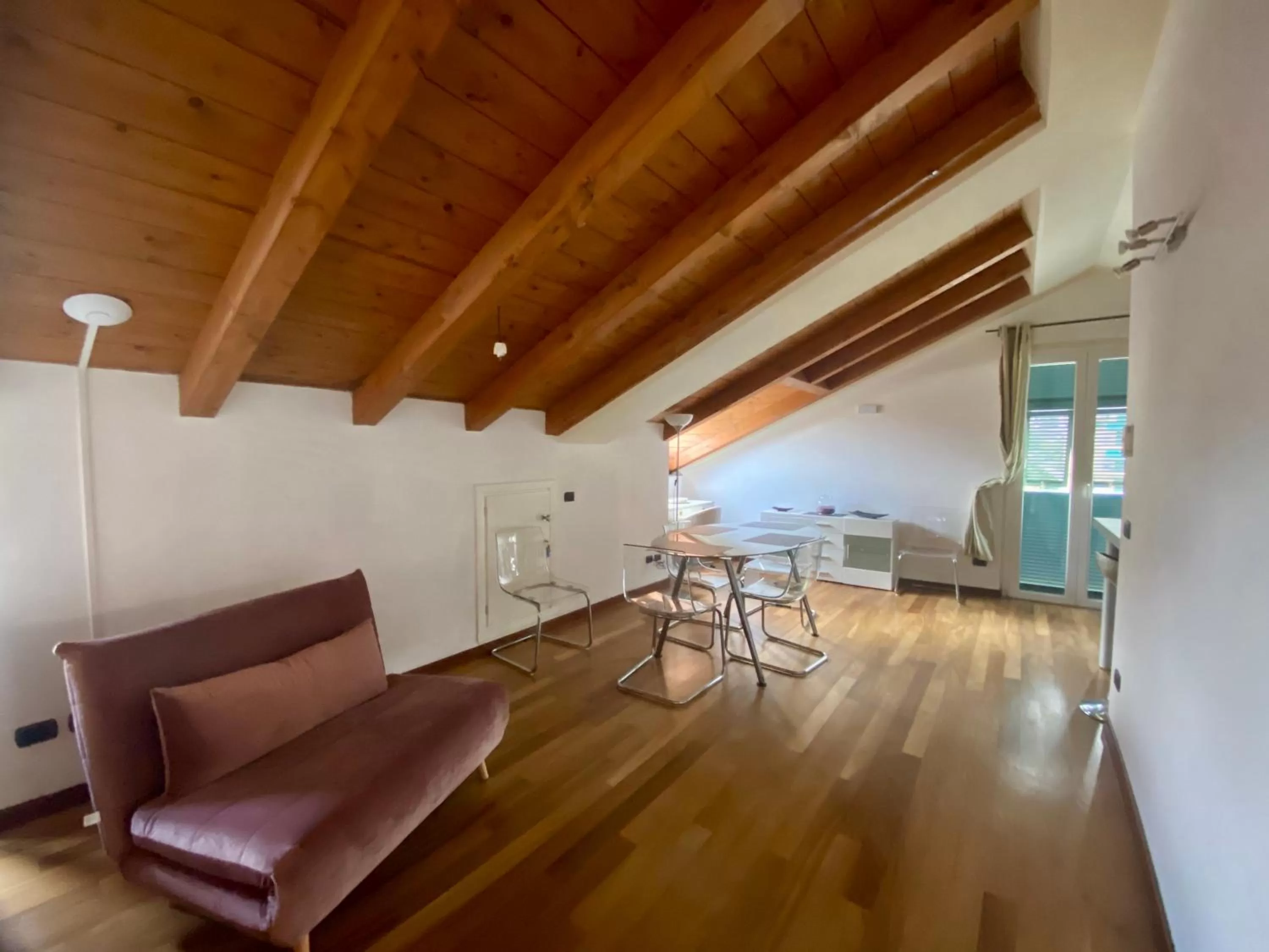 Penthouse Apartment - single occupancy in Oasi Hotel