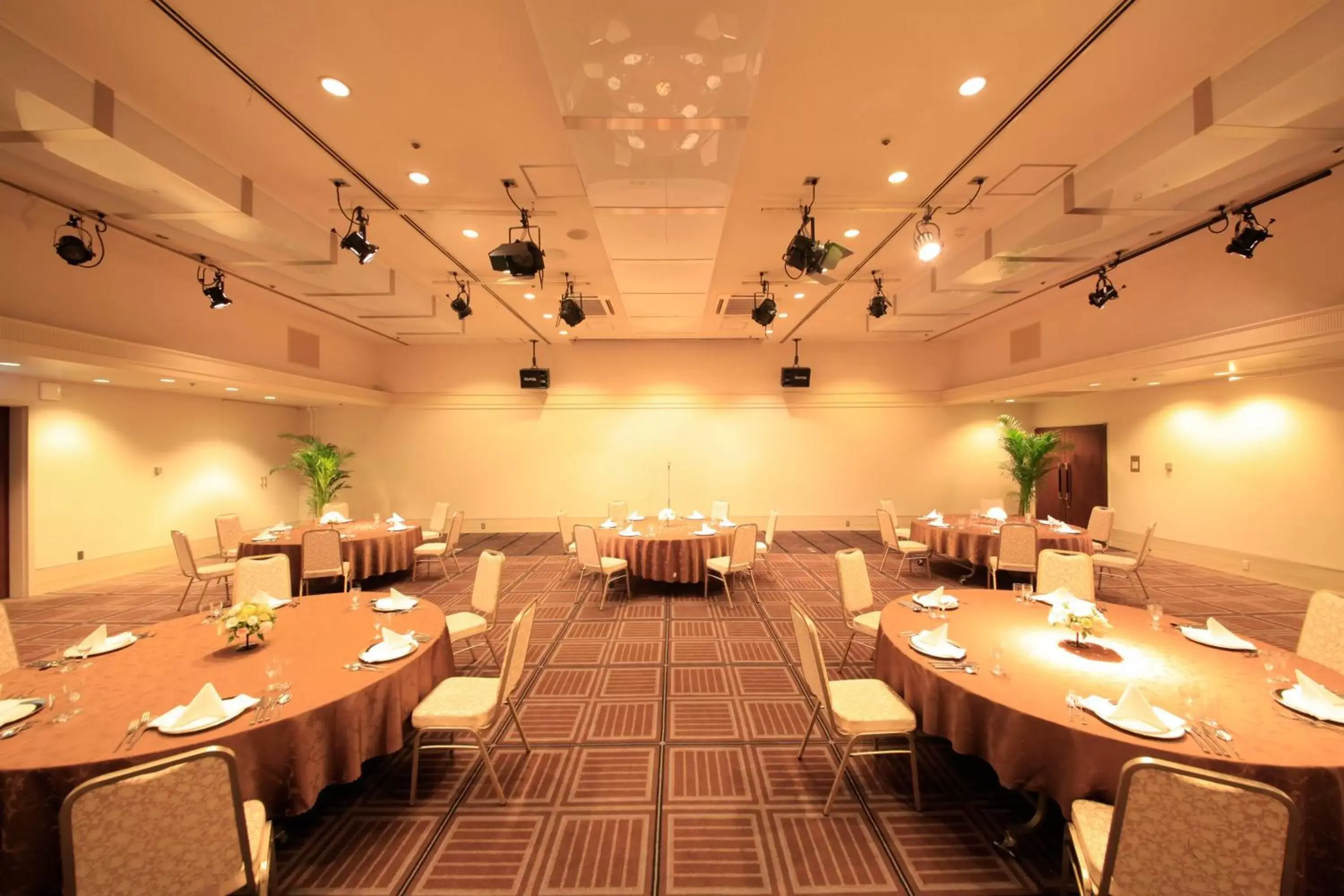 Banquet/Function facilities, Restaurant/Places to Eat in Art Hotel Niigata Station