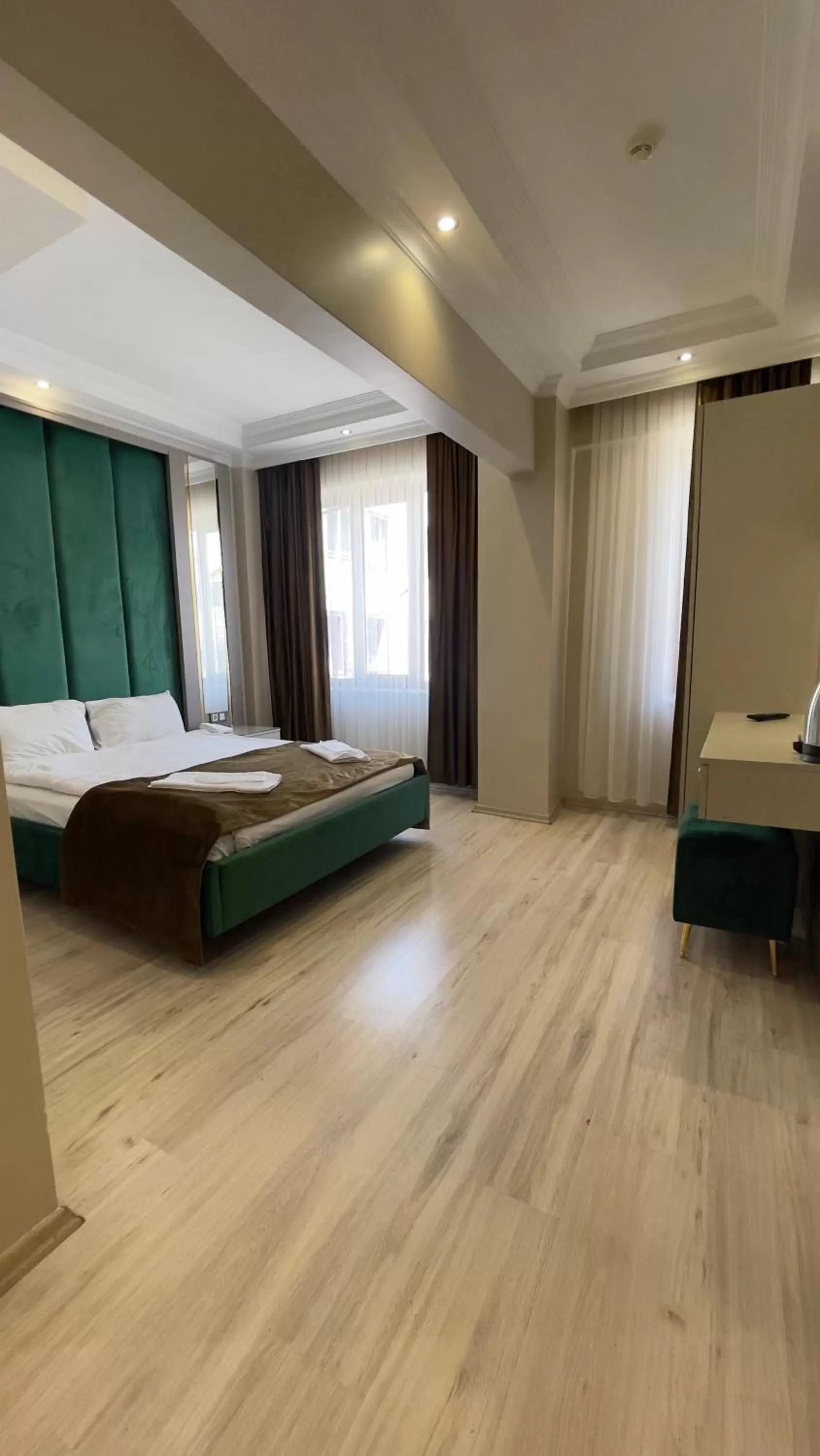 Photo of the whole room, Bed in Reyyan Hotel