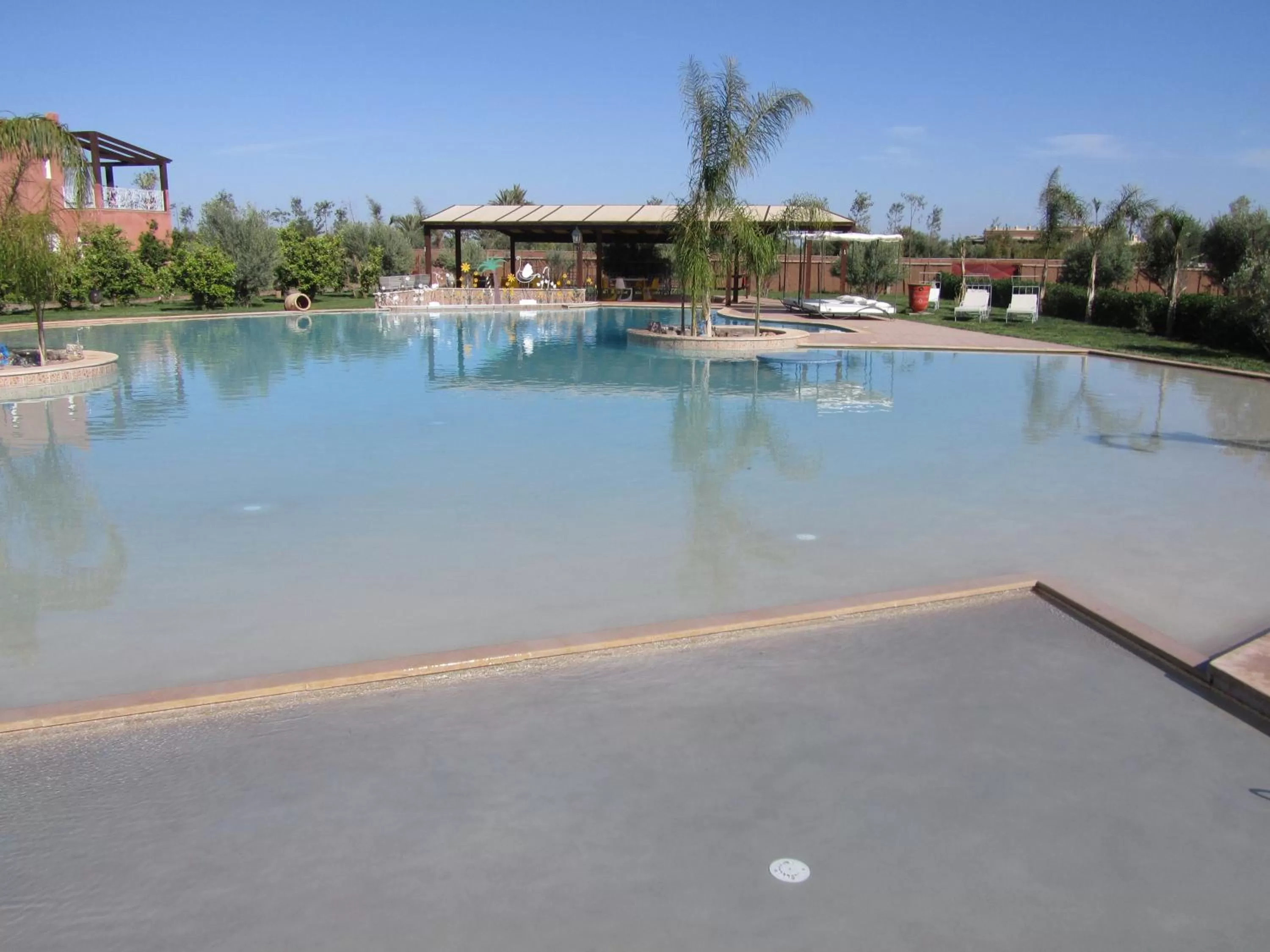 Swimming Pool in Résidence Habiba