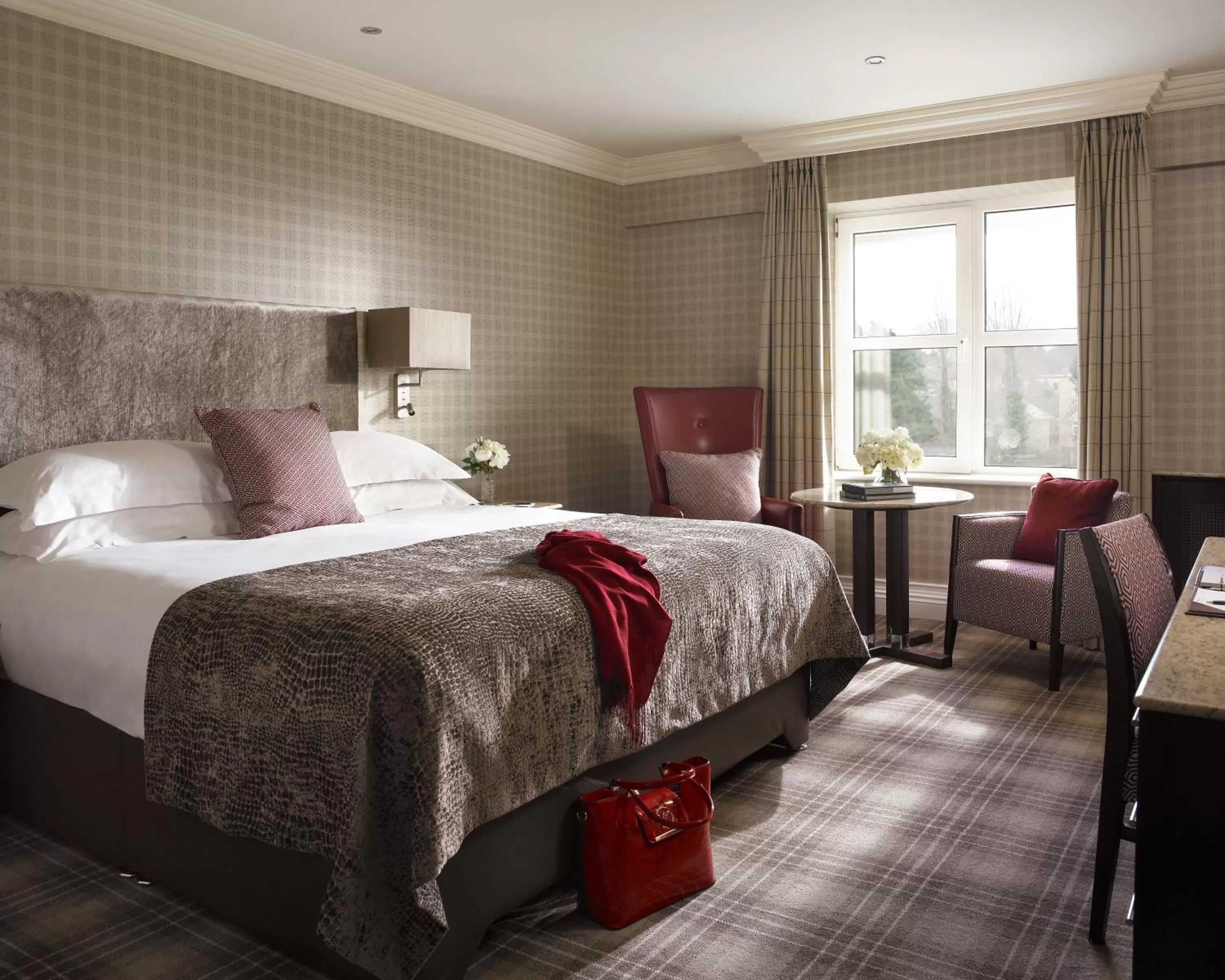 Classic King Room in The Killarney Park