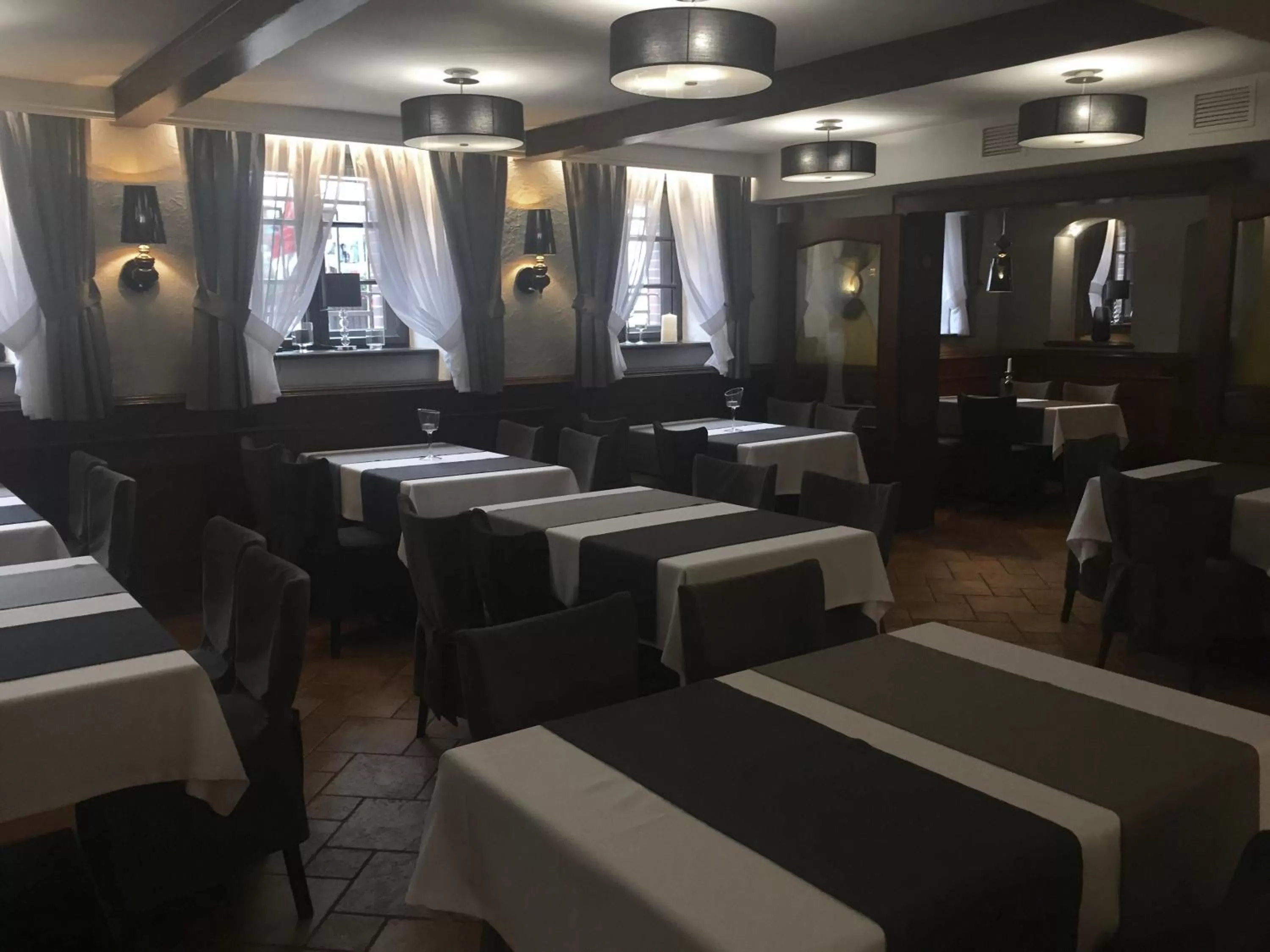 Restaurant/places to eat in Hotel Kolorowa