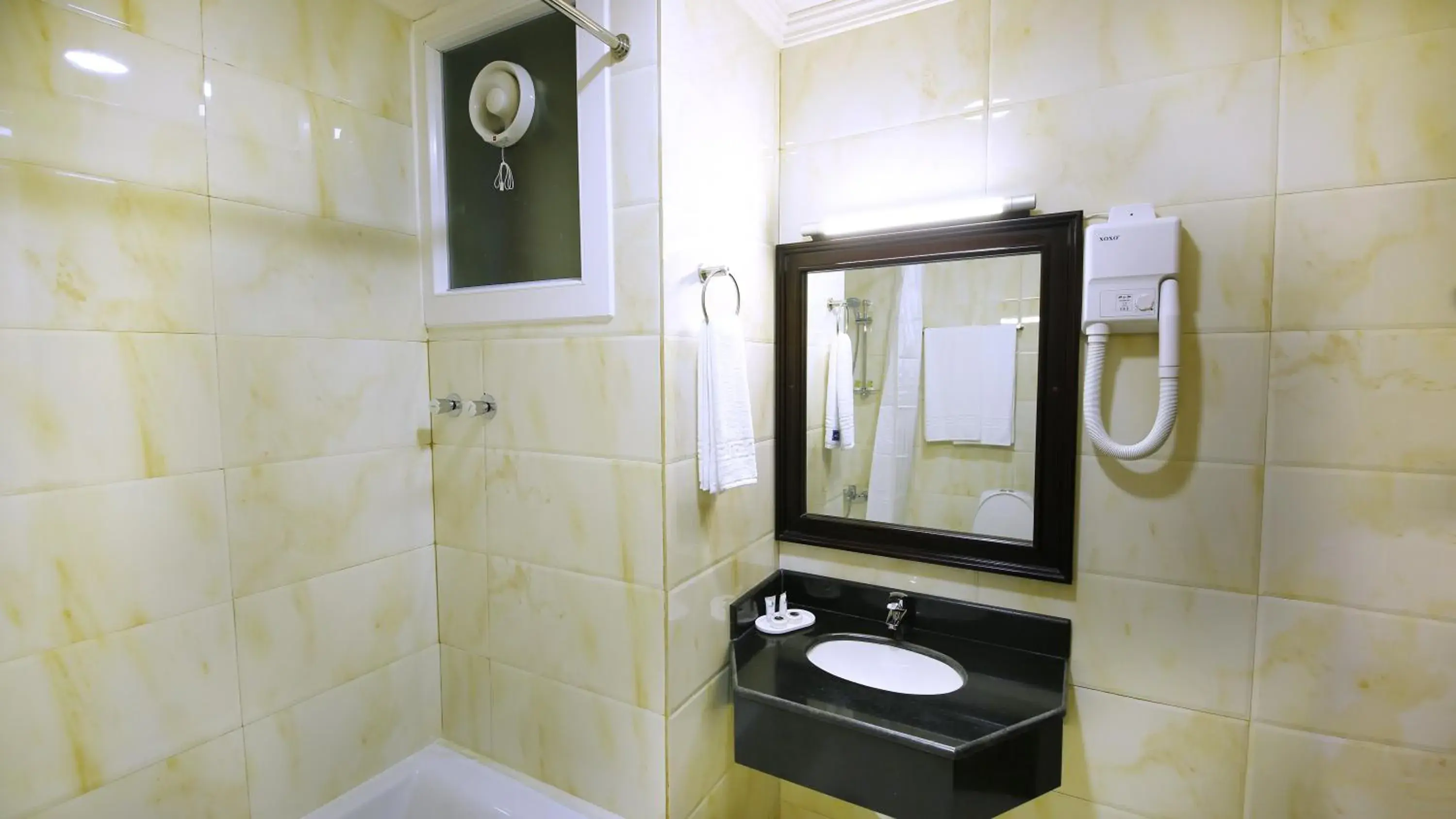 Bathroom in Muscat International Hotel Plaza