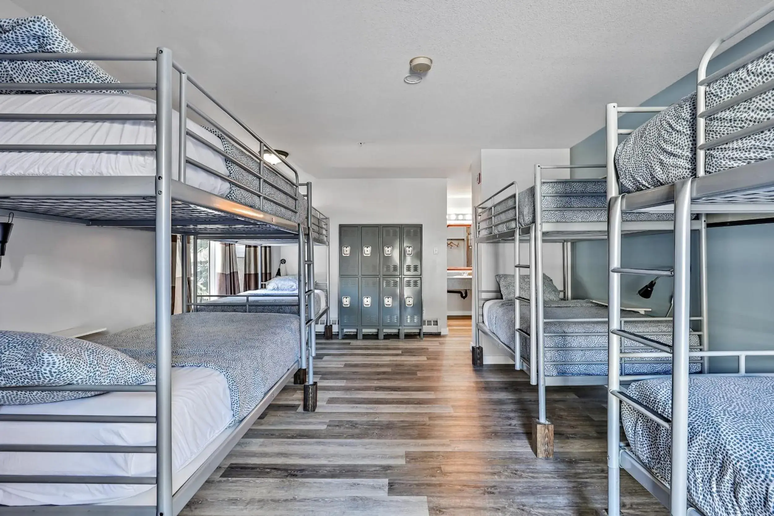 Bunk Bed in Samesun Banff Hostel