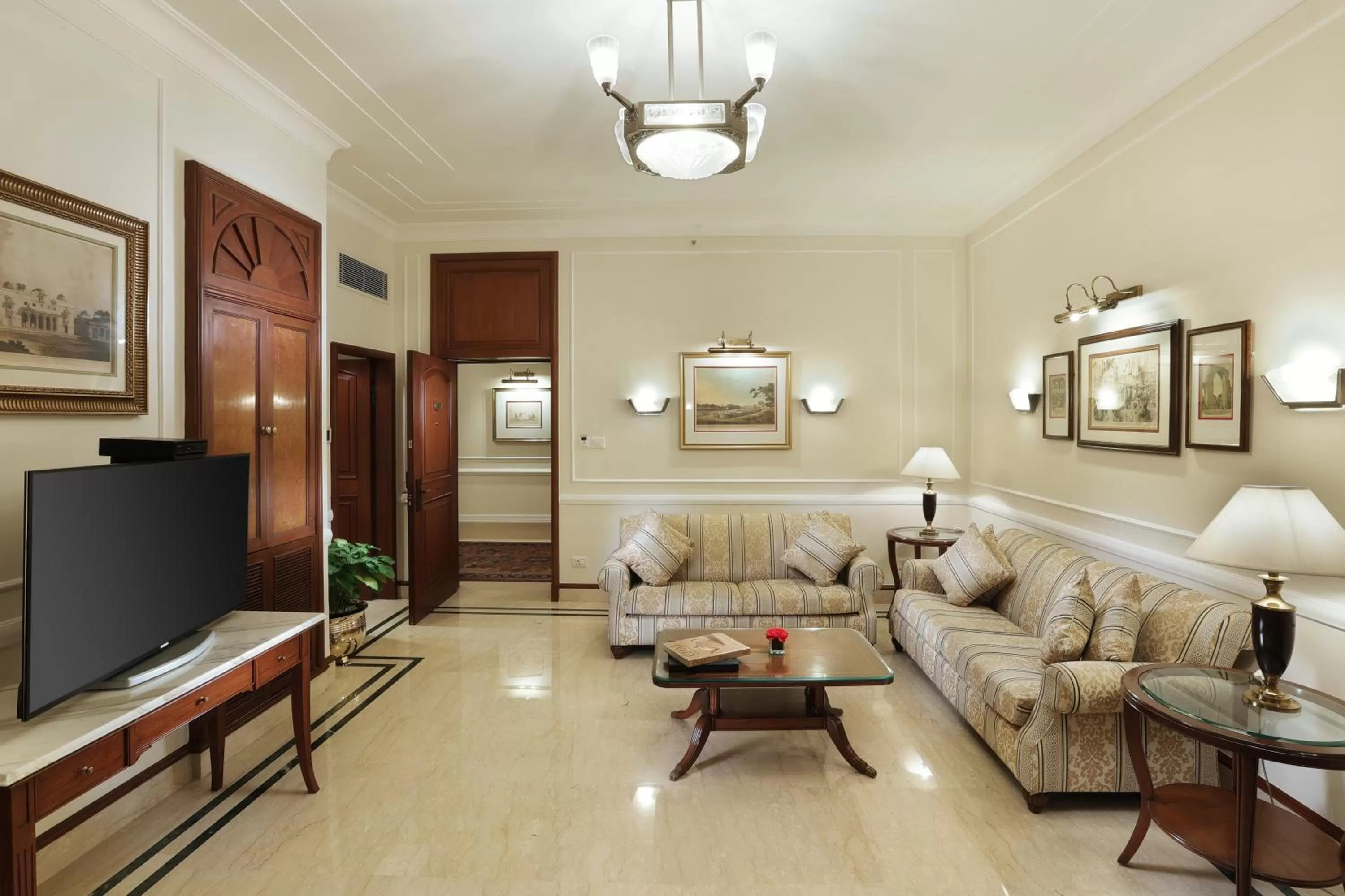 Living room in The Imperial, New Delhi