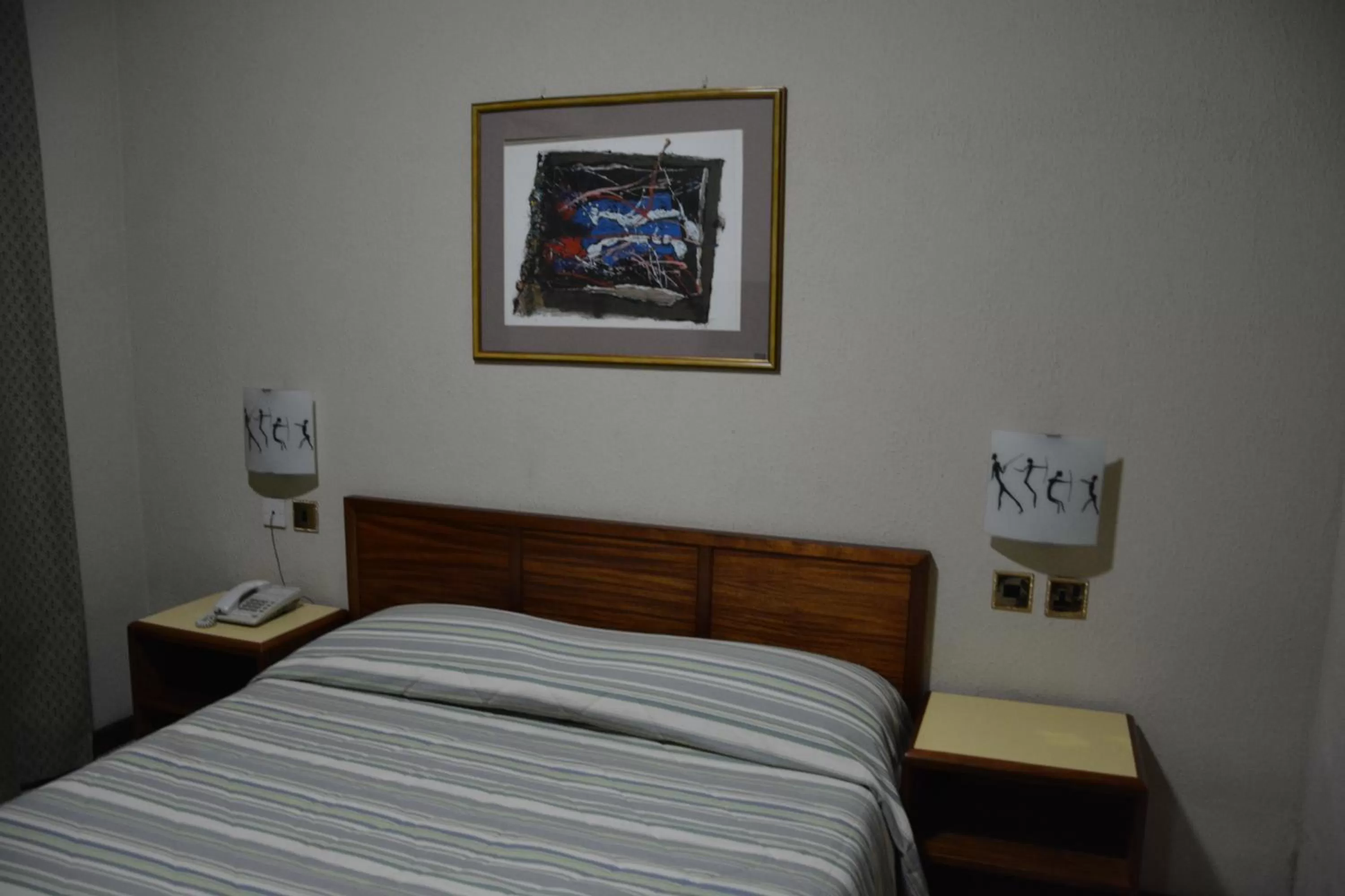 Photo of the whole room, Bed in Manuela Residence