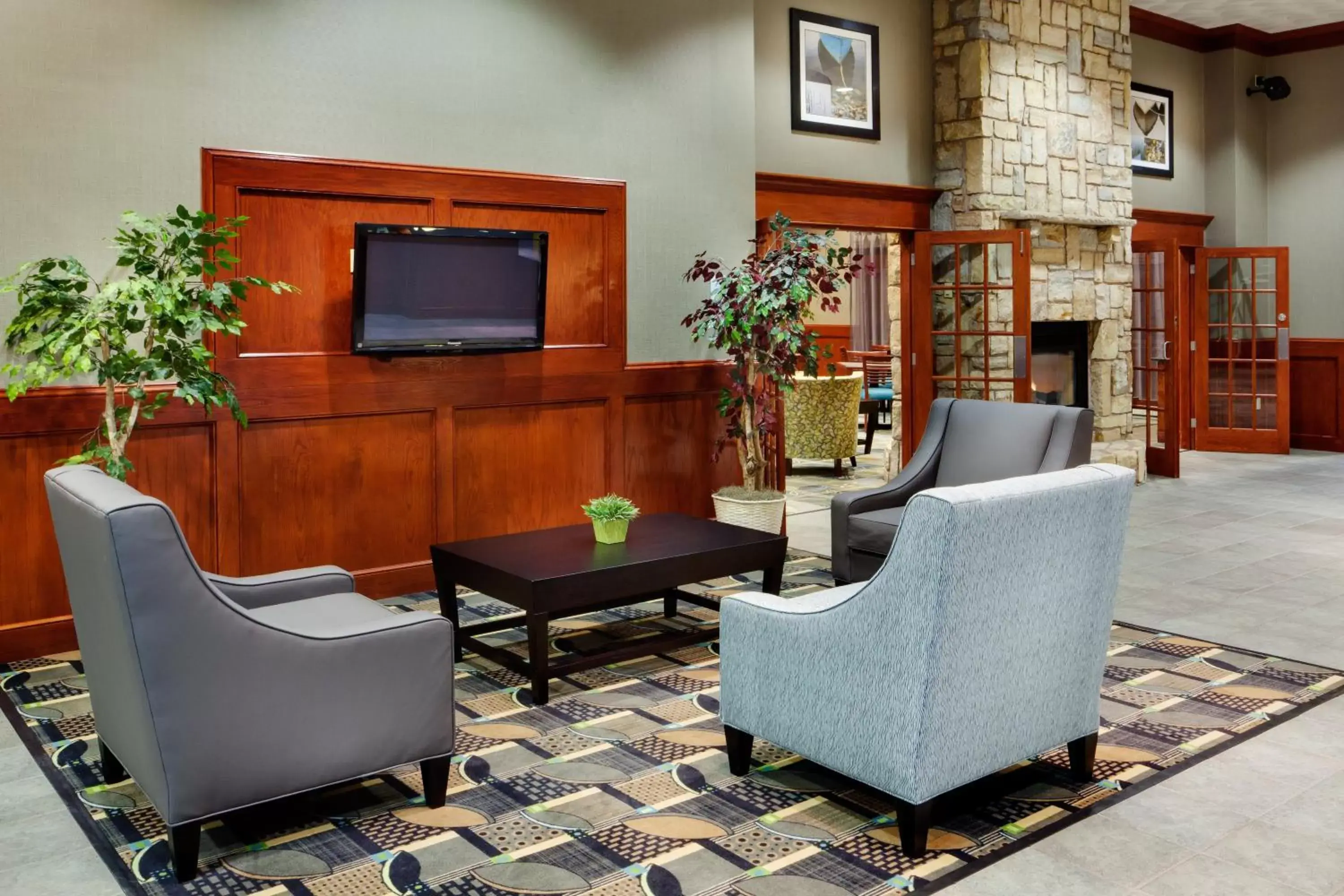 Property building, Seating Area in Holiday Inn Express & Suites Smithfield - Providence, an IHG Hotel