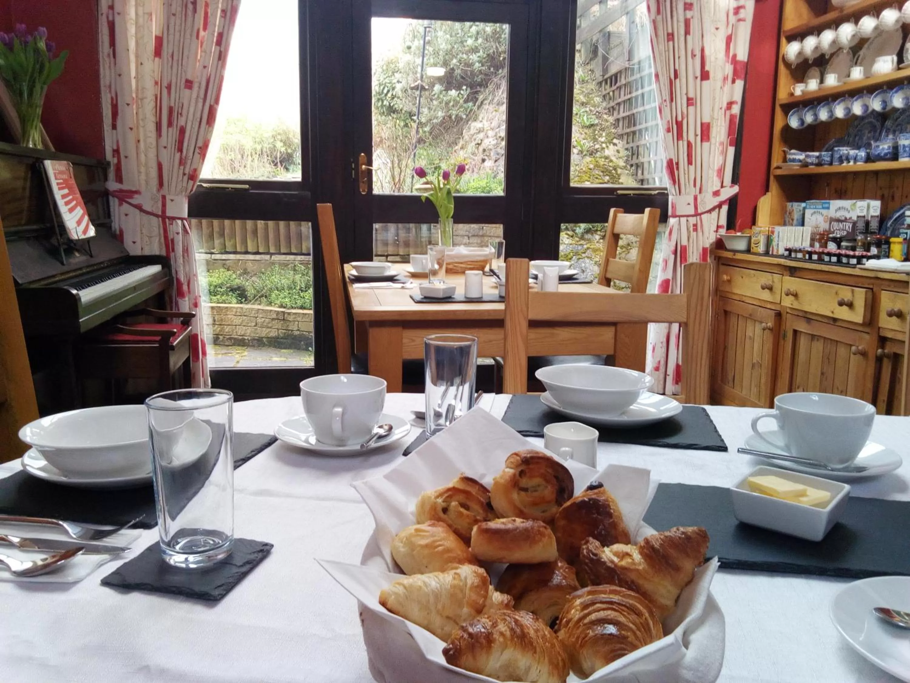 Dining area, Restaurant/Places to Eat in Hafan Deg