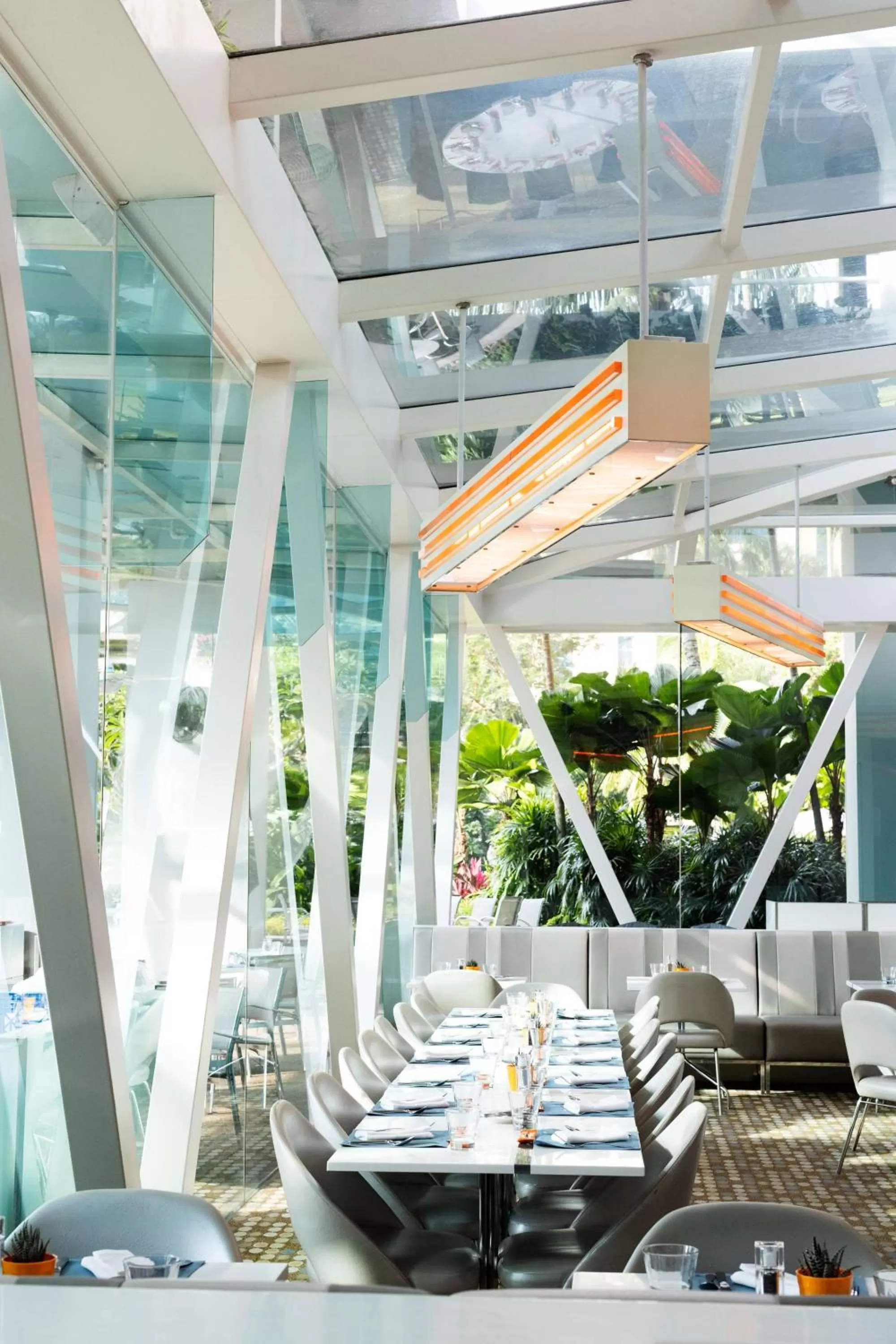 Restaurant/places to eat in Shangri-La Singapore