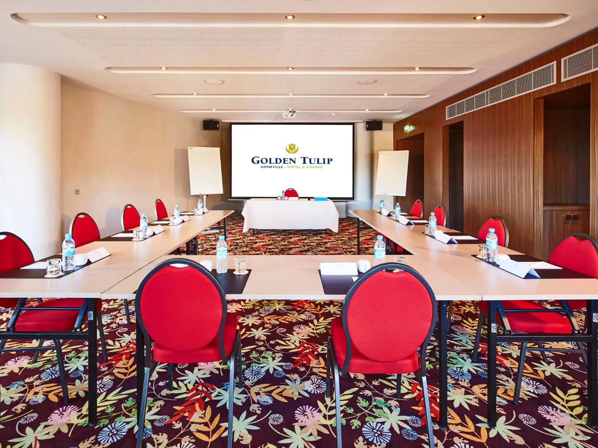 Meeting/conference room in Golden Tulip Amnéville