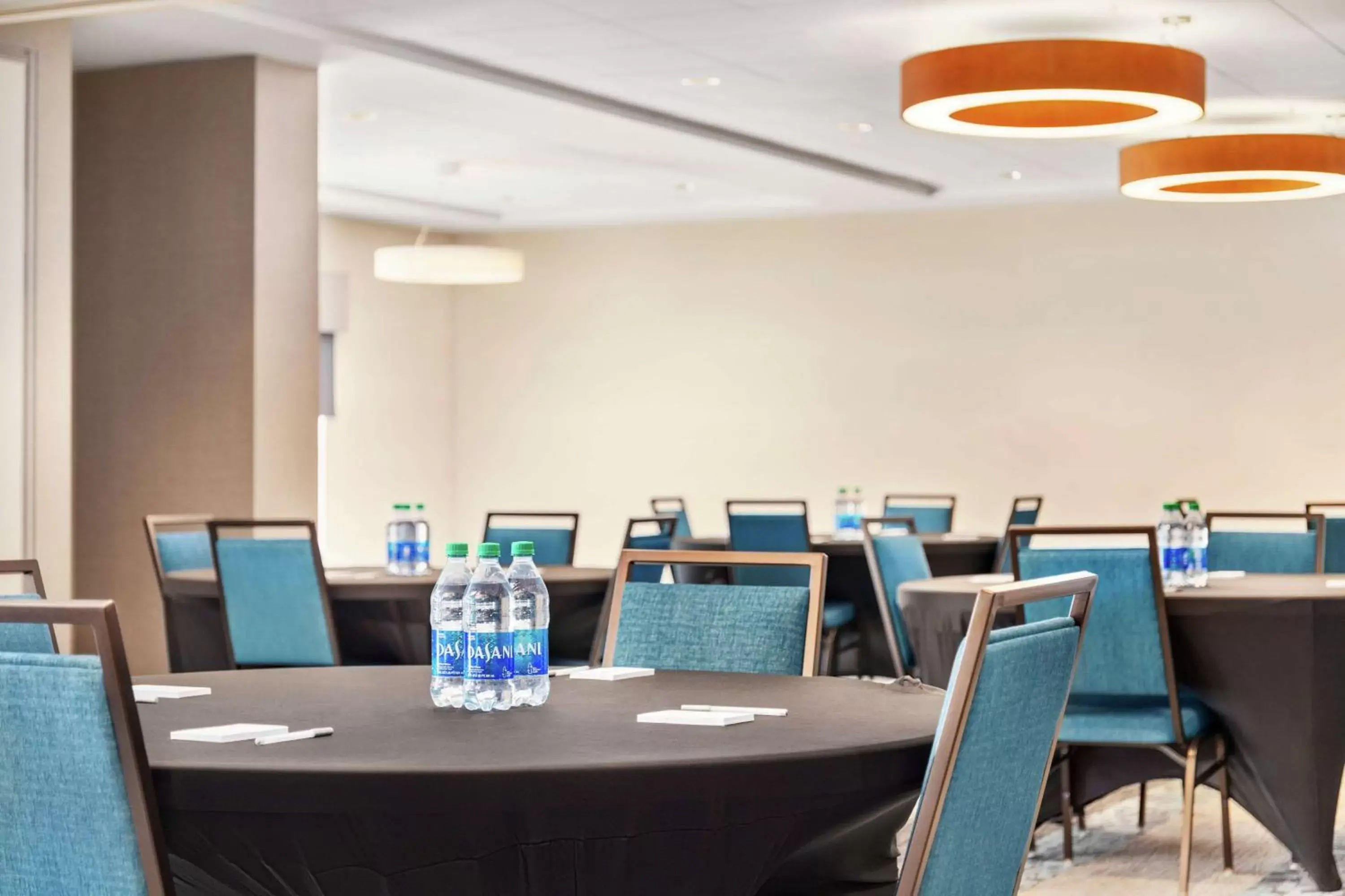 Meeting/conference room in Hampton Inn & Suites Miami, Kendall, Executive Airport