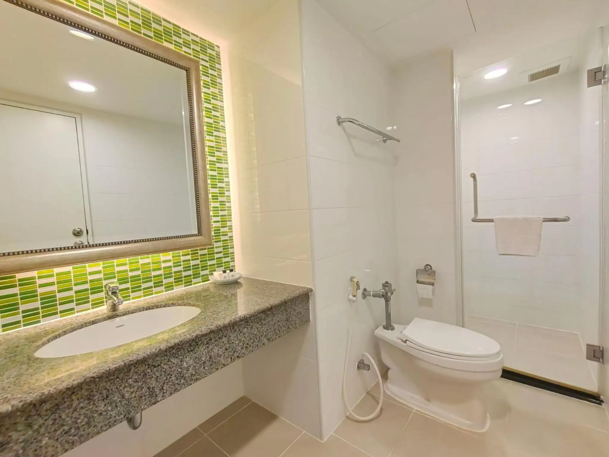 Ebina House - SHA Extra Plus