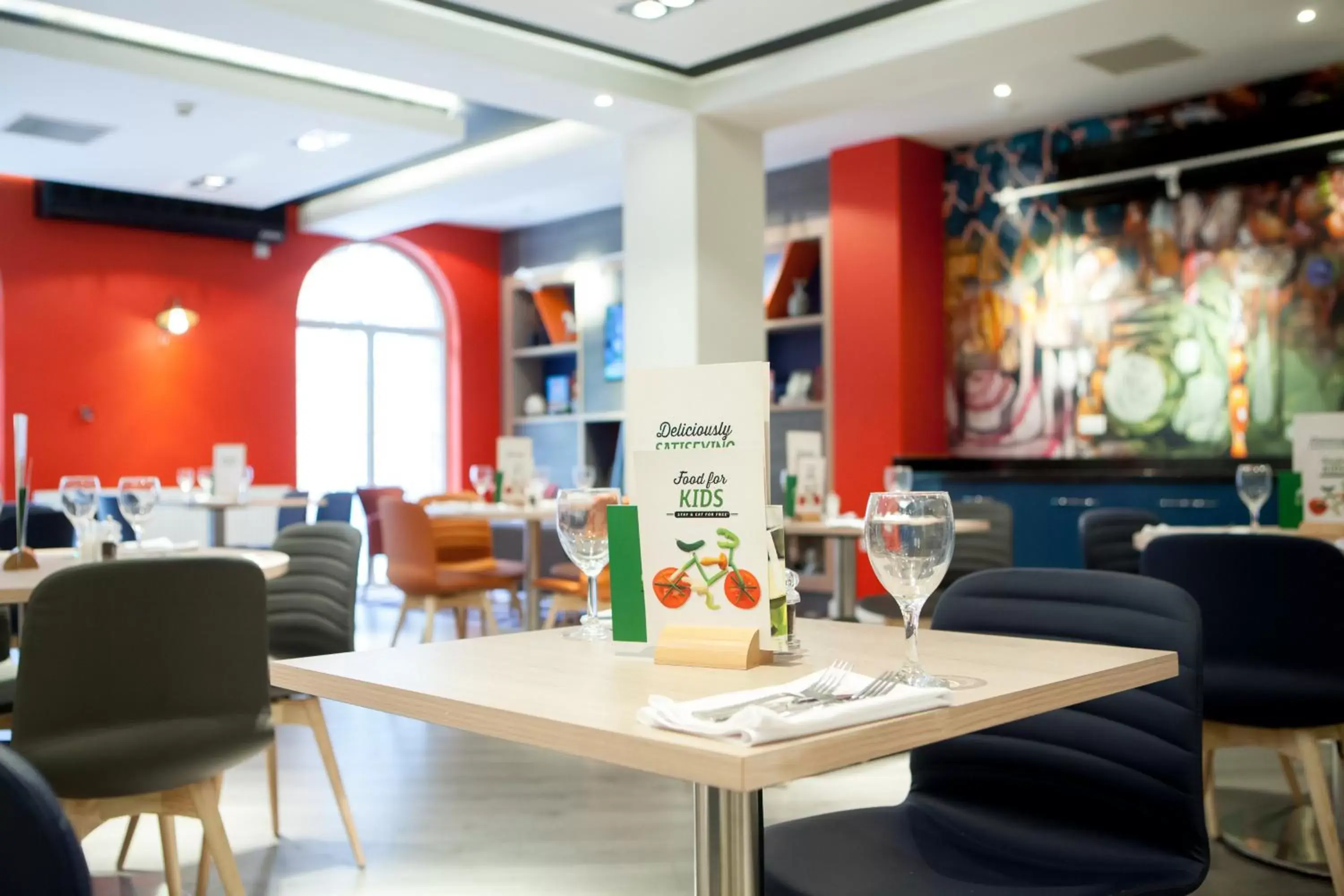 Restaurant/places to eat in Holiday Inn Corby Kettering A43 by IHG Restaurant/places to eat in Holiday Inn Corby Kettering A43 by IHG