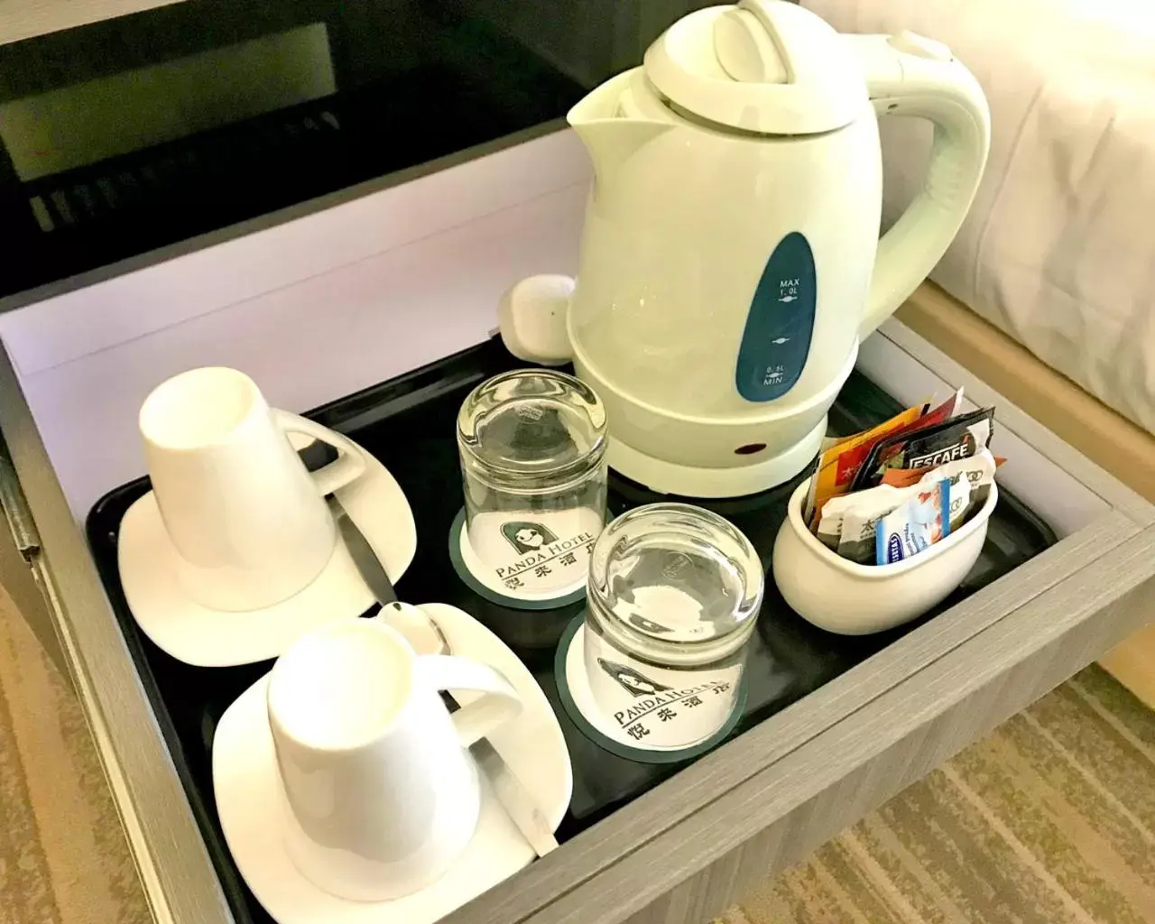 Coffee/tea facilities in Panda Hotel