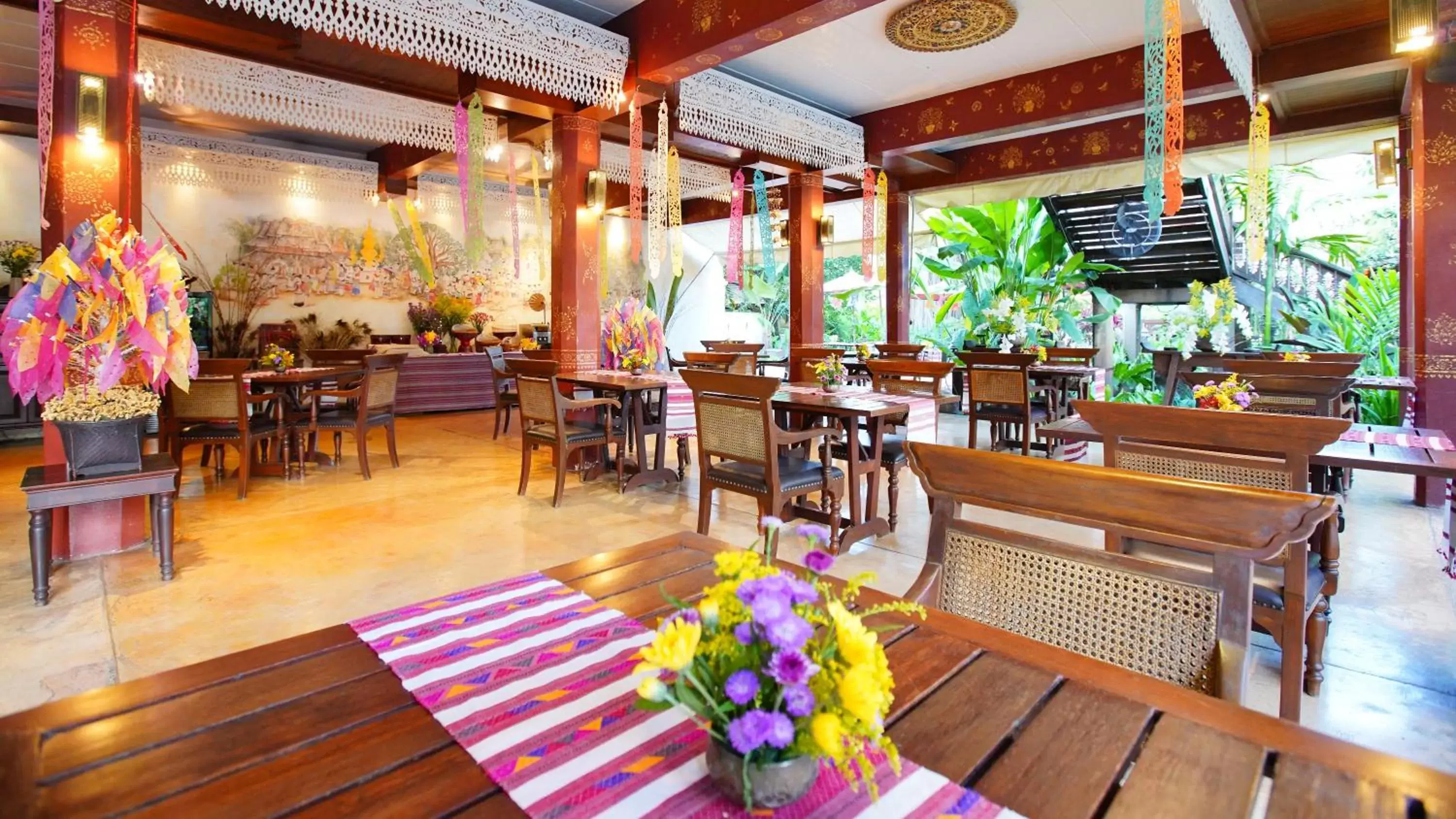 Restaurant/Places to Eat in Yaang Come Village Hotel - SHA Extra Plus