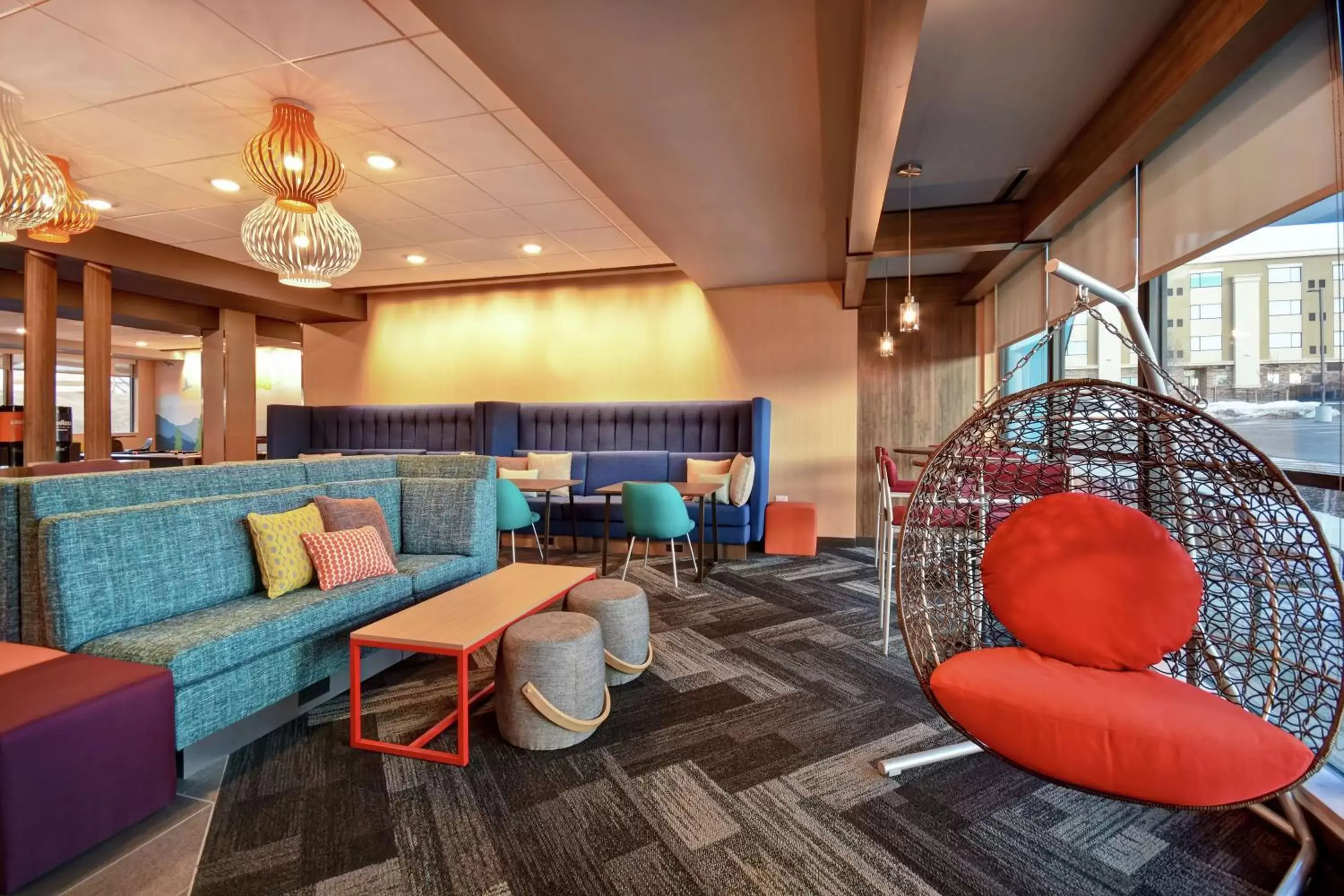 Lobby or reception, Lounge/Bar in Tru By Hilton Denver South Park Meadows, Co