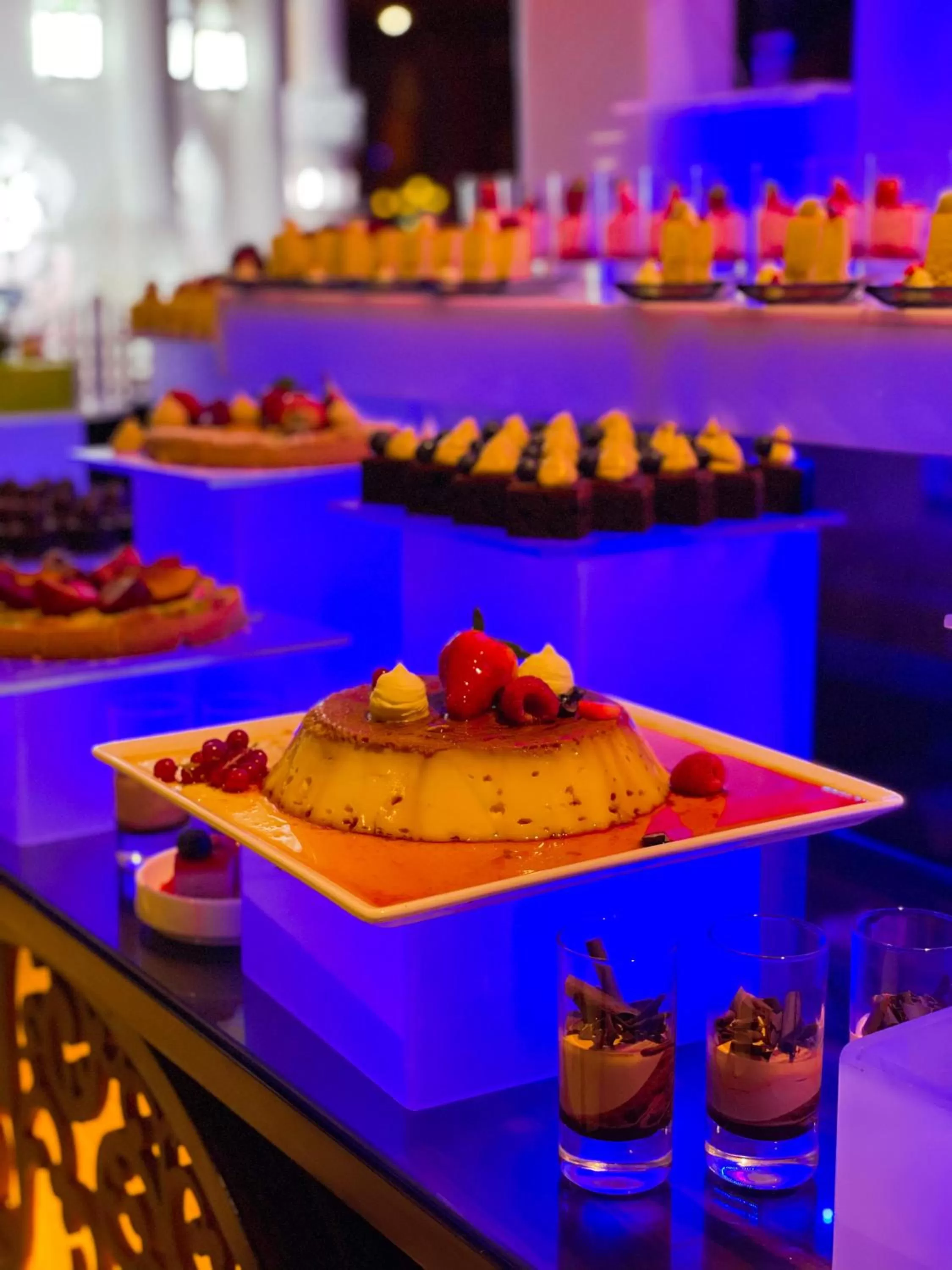 Food in Mövenpick Grand Al Bustan