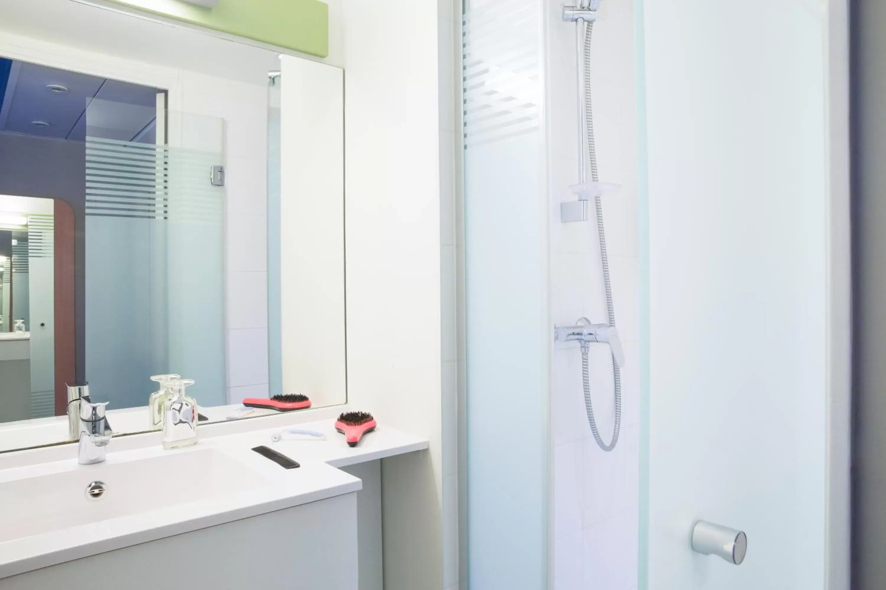 Shower, Bathroom in ibis budget Thonon Les Bains