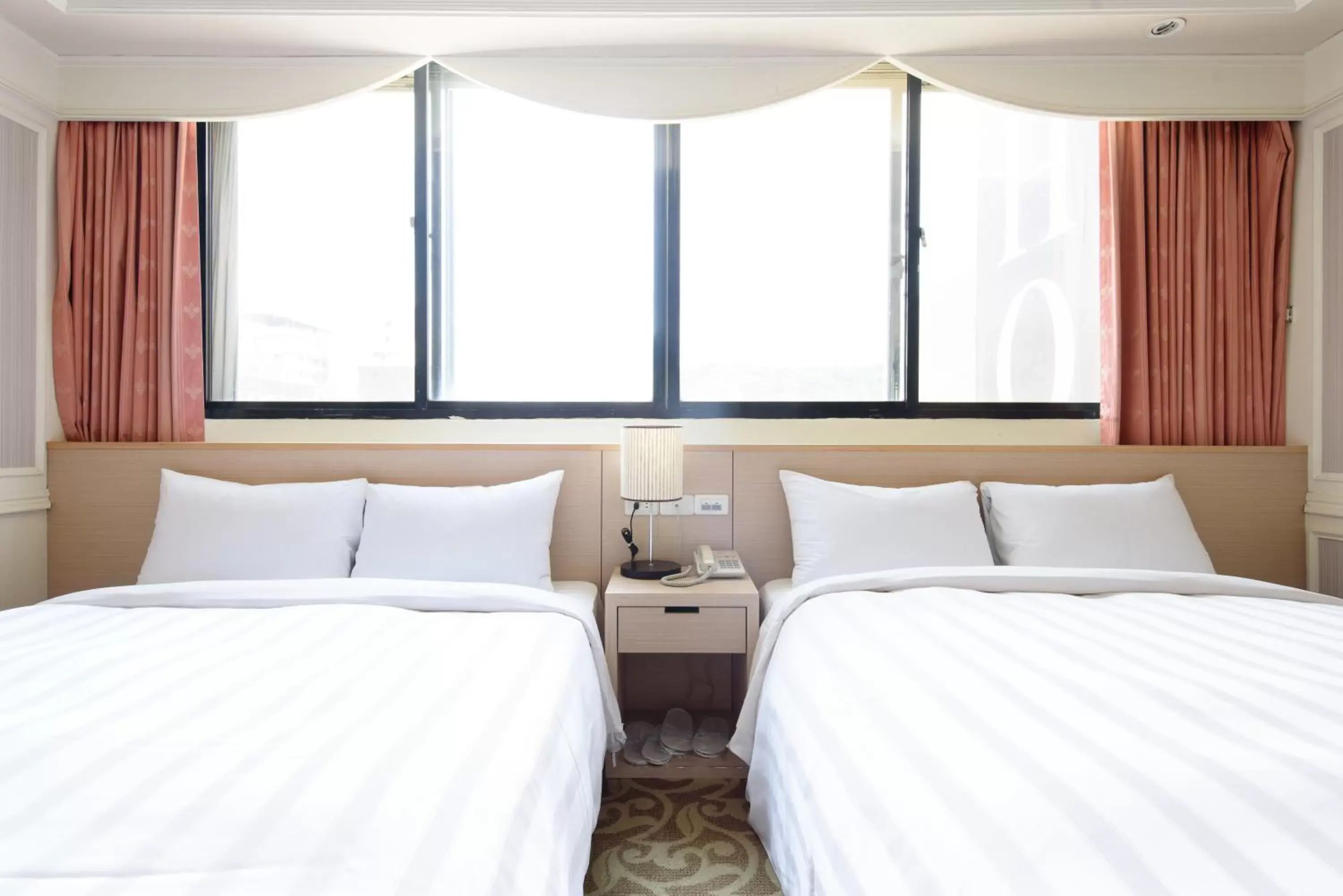 Bedroom, Bed in Herhuan Hotel
