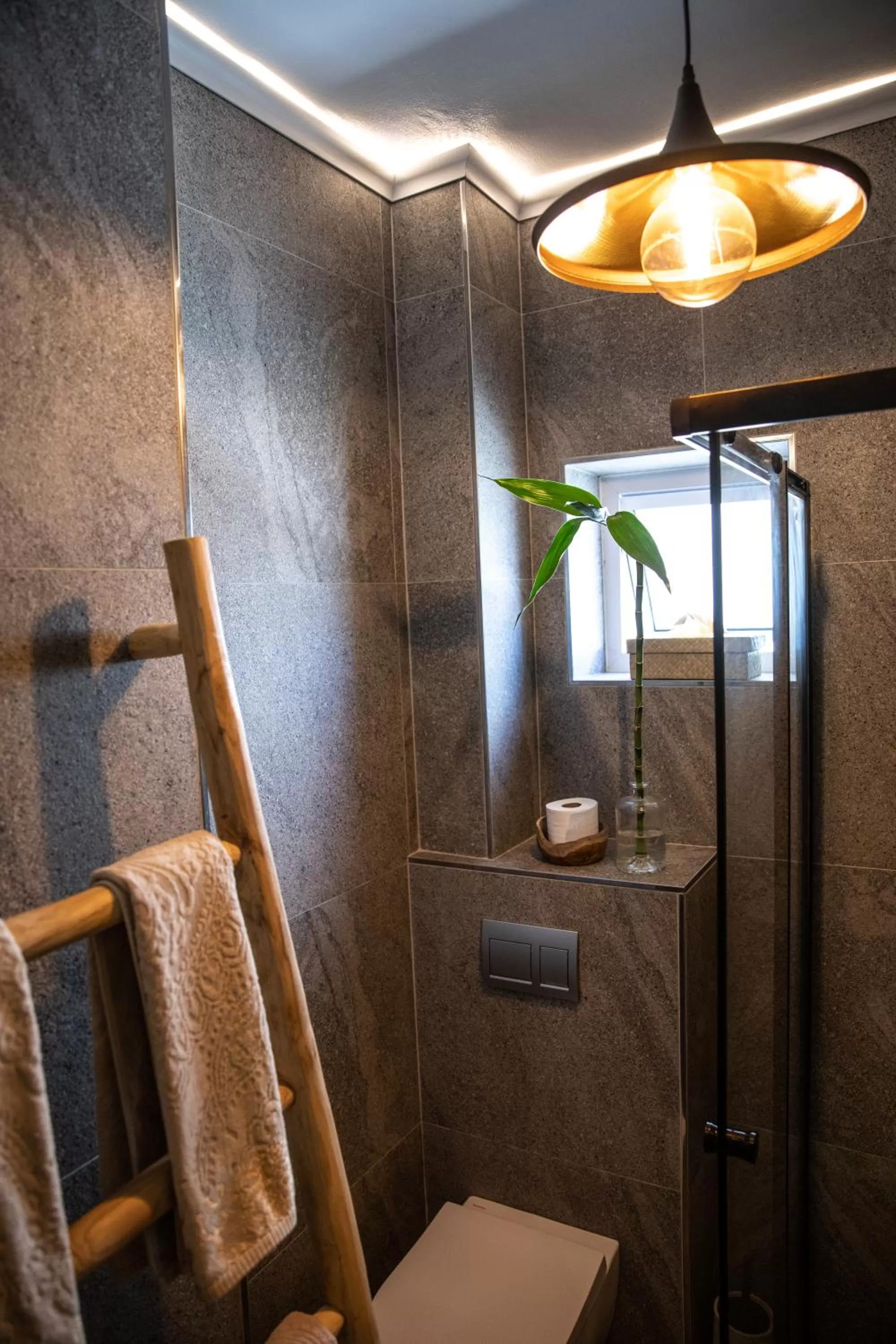 Shower in Sea Castle Hotel Camps Bay