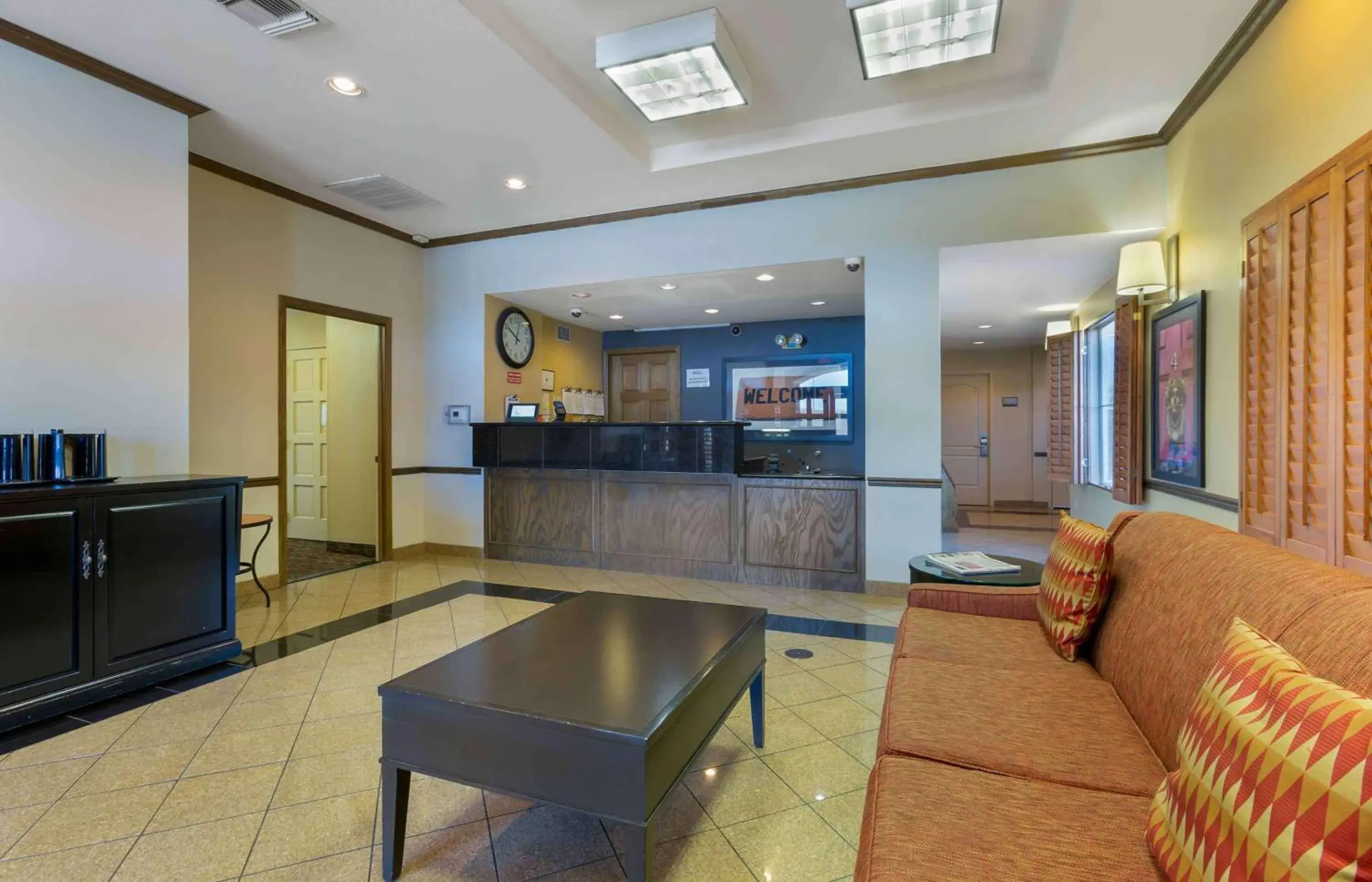 Lobby or reception, Lobby/Reception in Extended Stay America Suites - Phoenix - Chandler - E Chandler Blvd