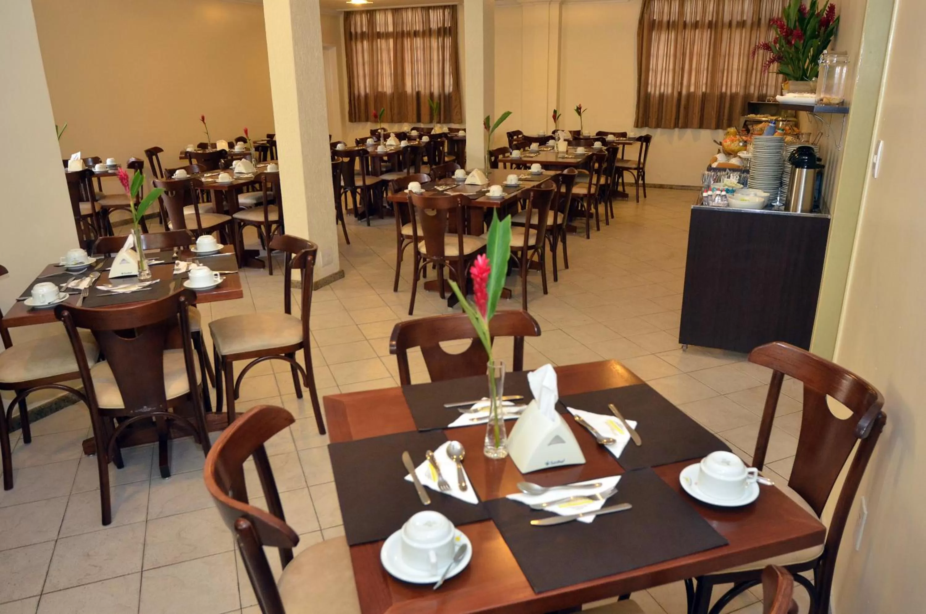 Restaurant/places to eat in San Manuel Praia Hotel