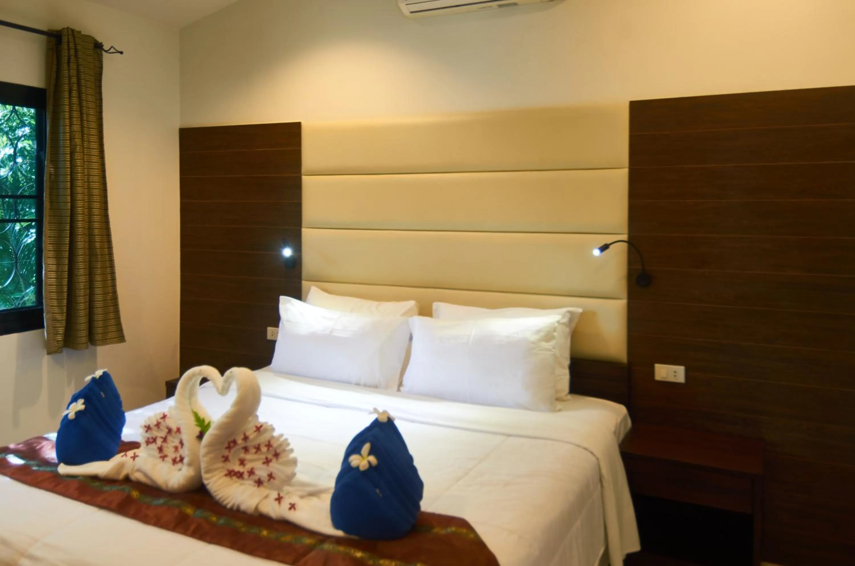 Bedroom, Bed in Phuket Riviera Villas Hotel