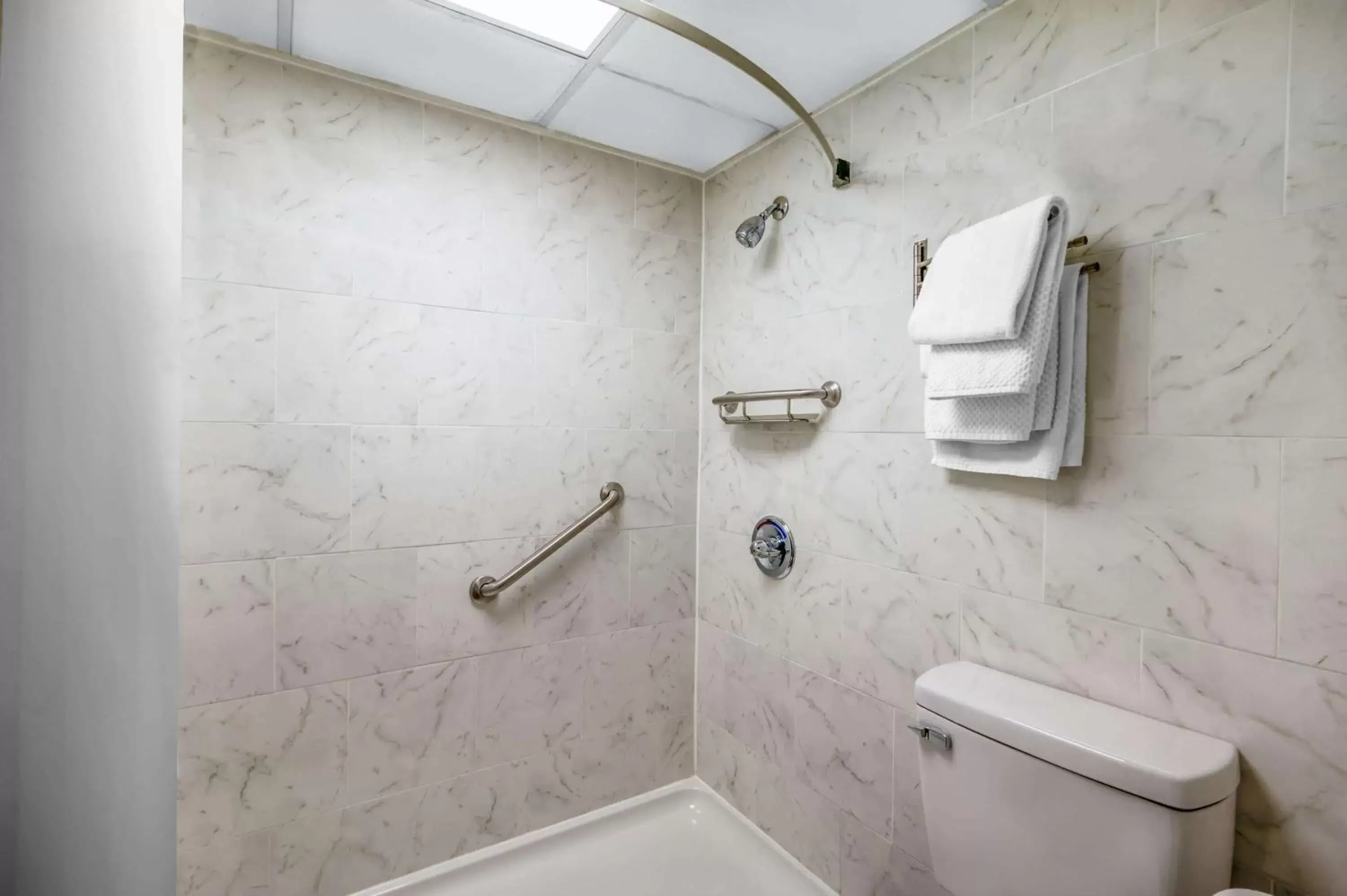Bathroom in Super 8 by Wyndham Perrysburg-Toledo