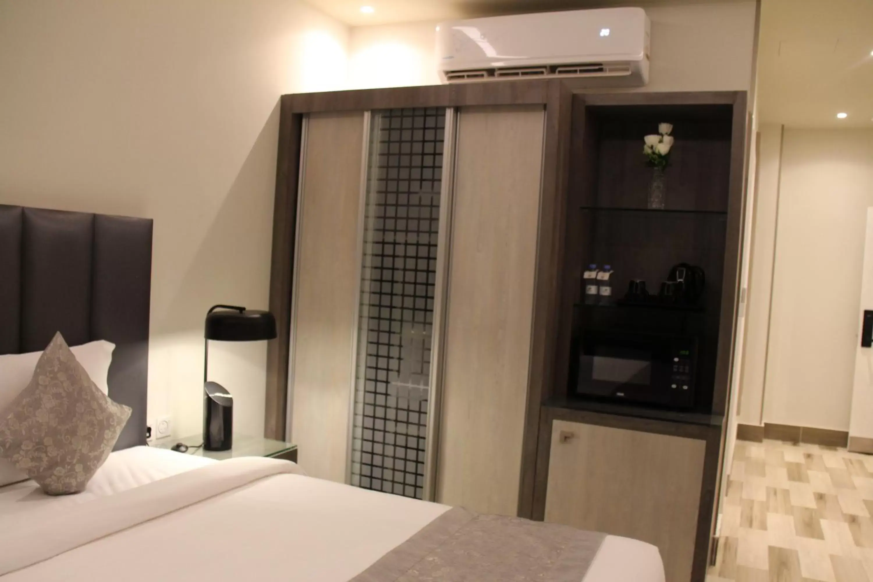 Property building, Bed in Seven Palaces Property building, Bed in Seven Palaces