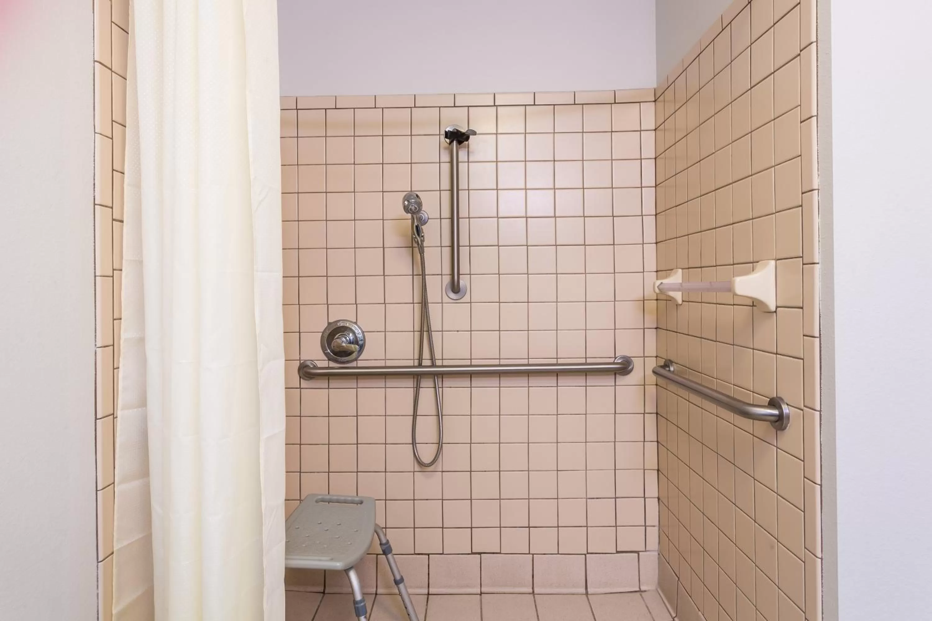 Bathroom in Baymont by Wyndham Midway Tallahassee