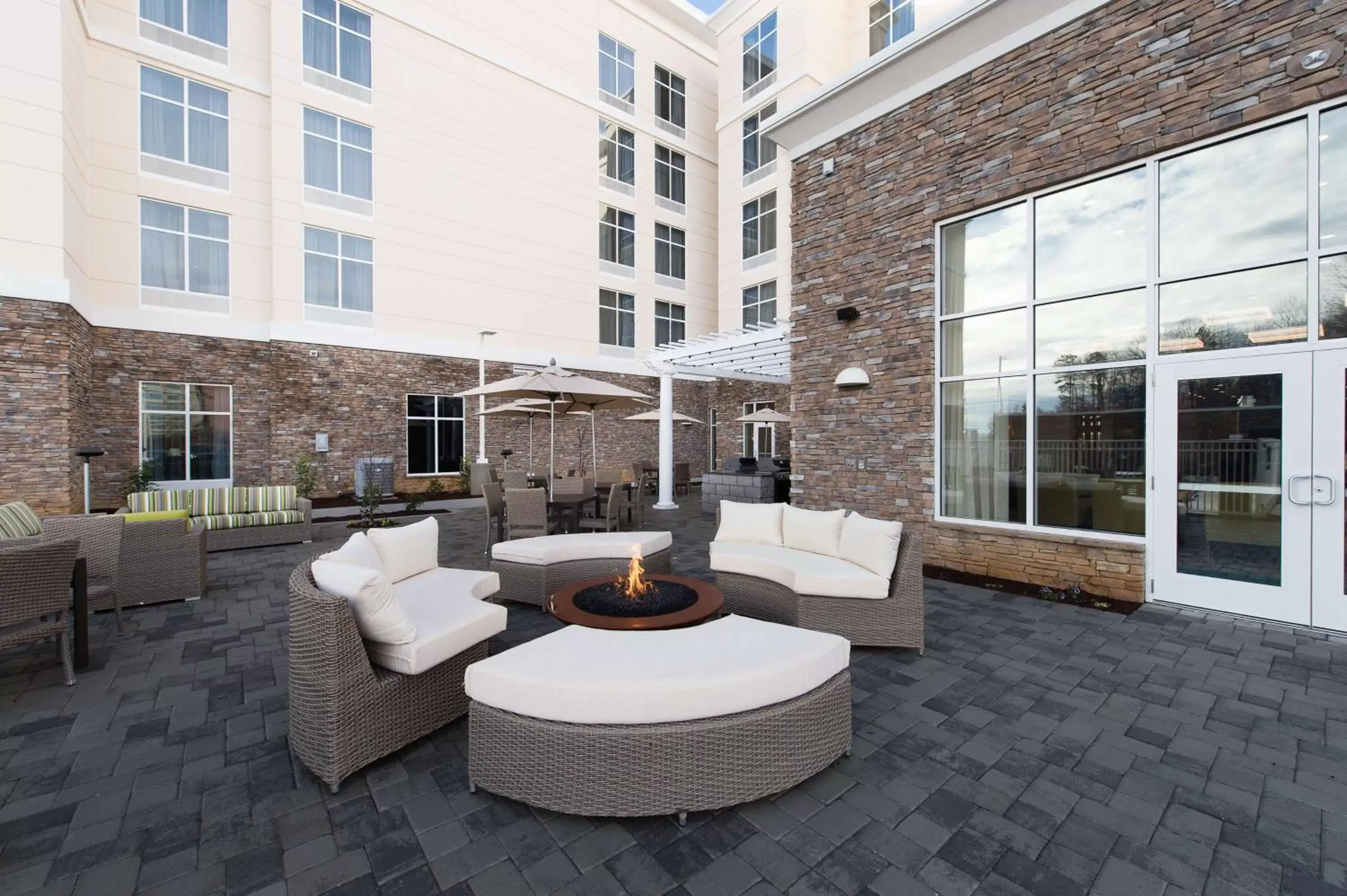 Inner courtyard view in Homewood Suites by Hilton Concord