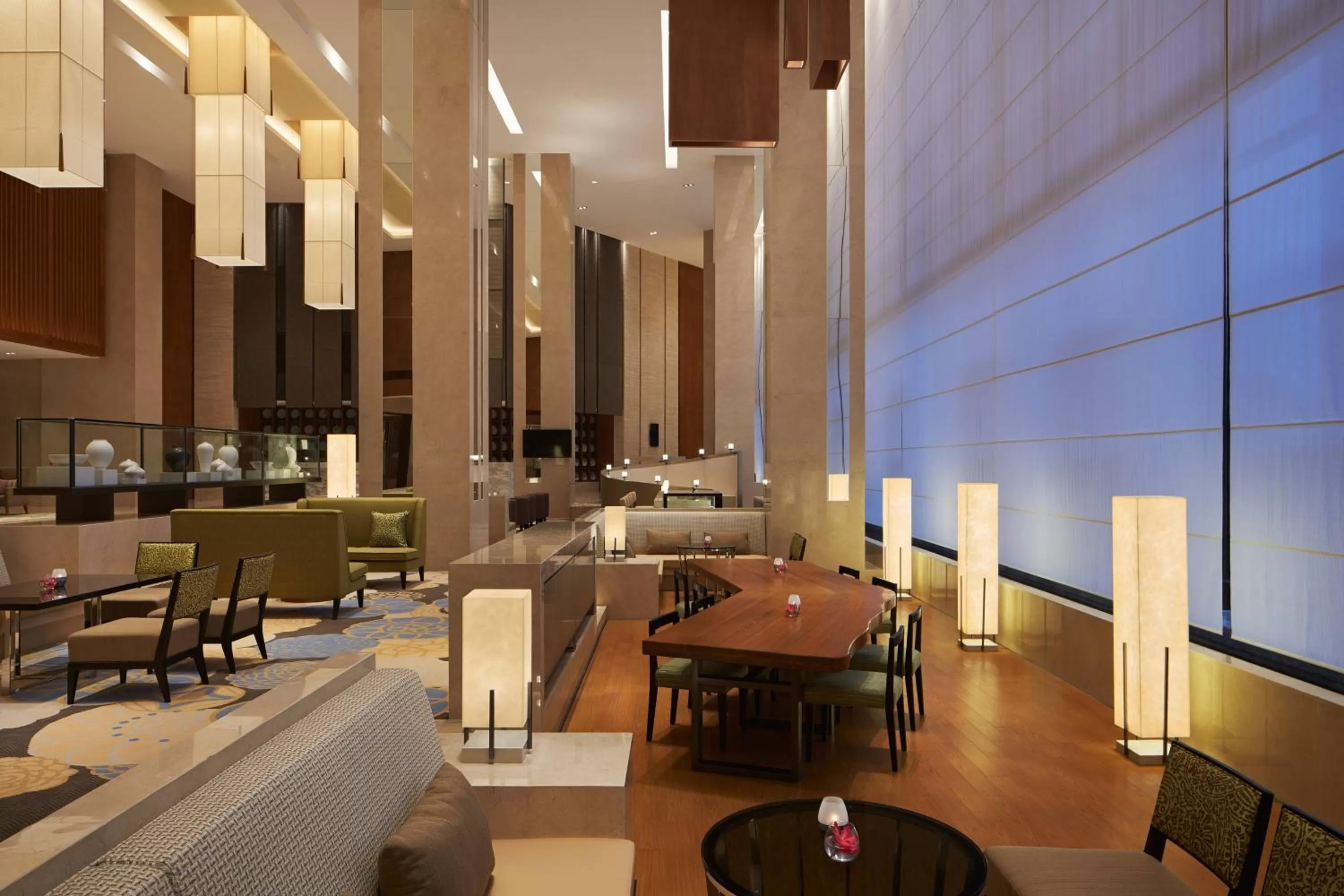Lobby or reception in Four Points by Sheraton Guangdong, Heshan