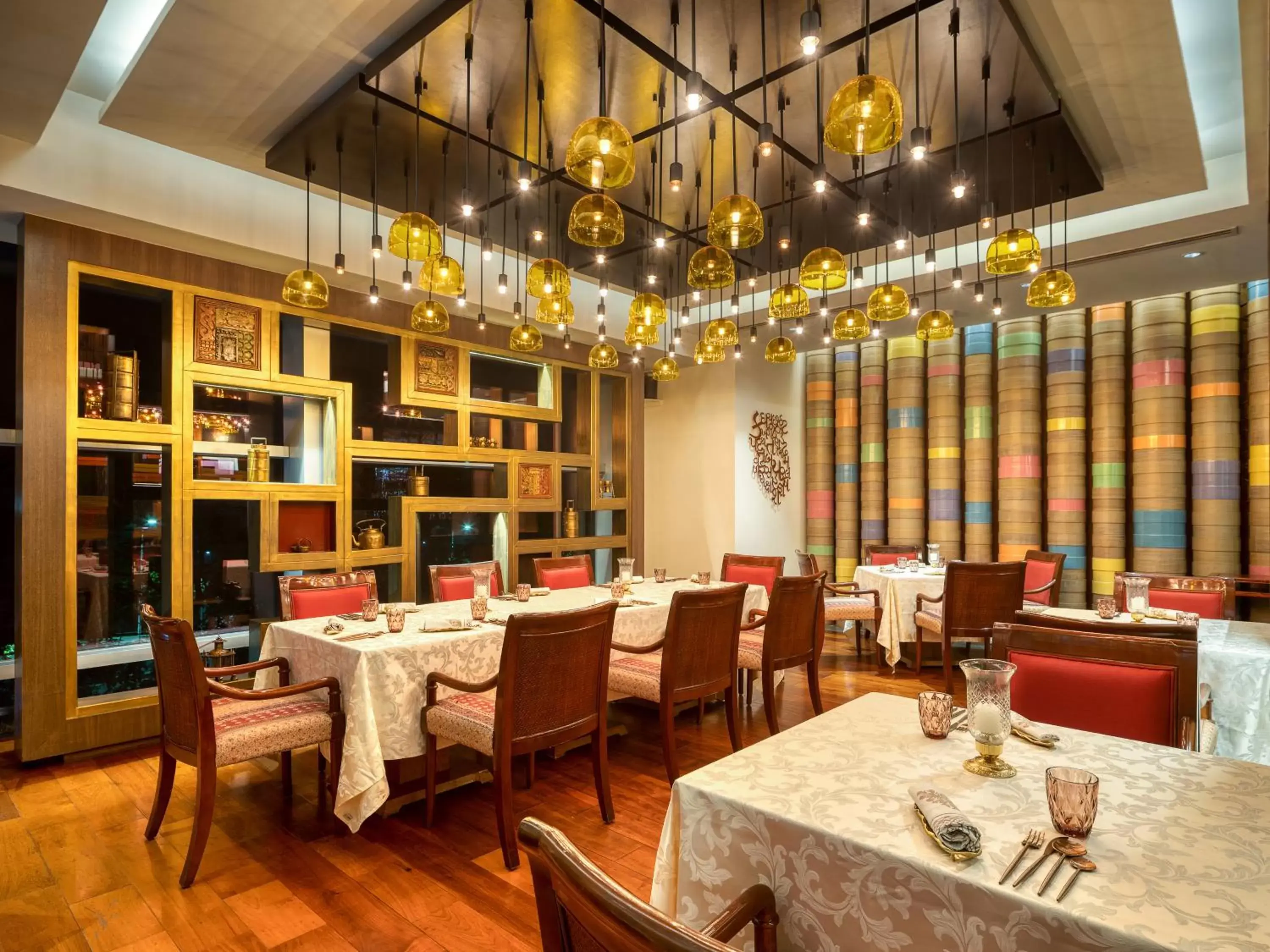 Restaurant/Places to Eat in Hyatt Regency Ahmedabad