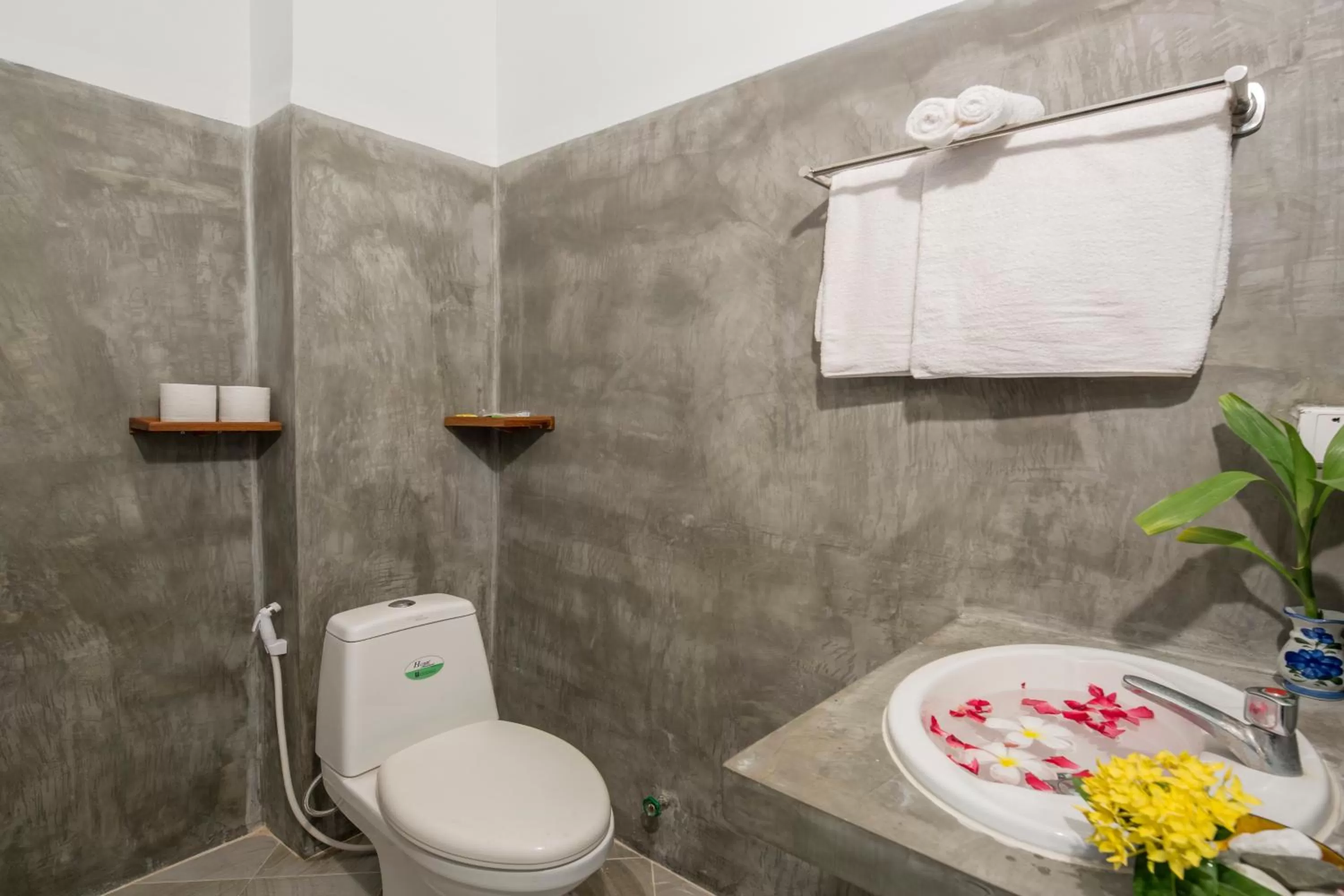 Bathroom in Sakun Angkor Boutique