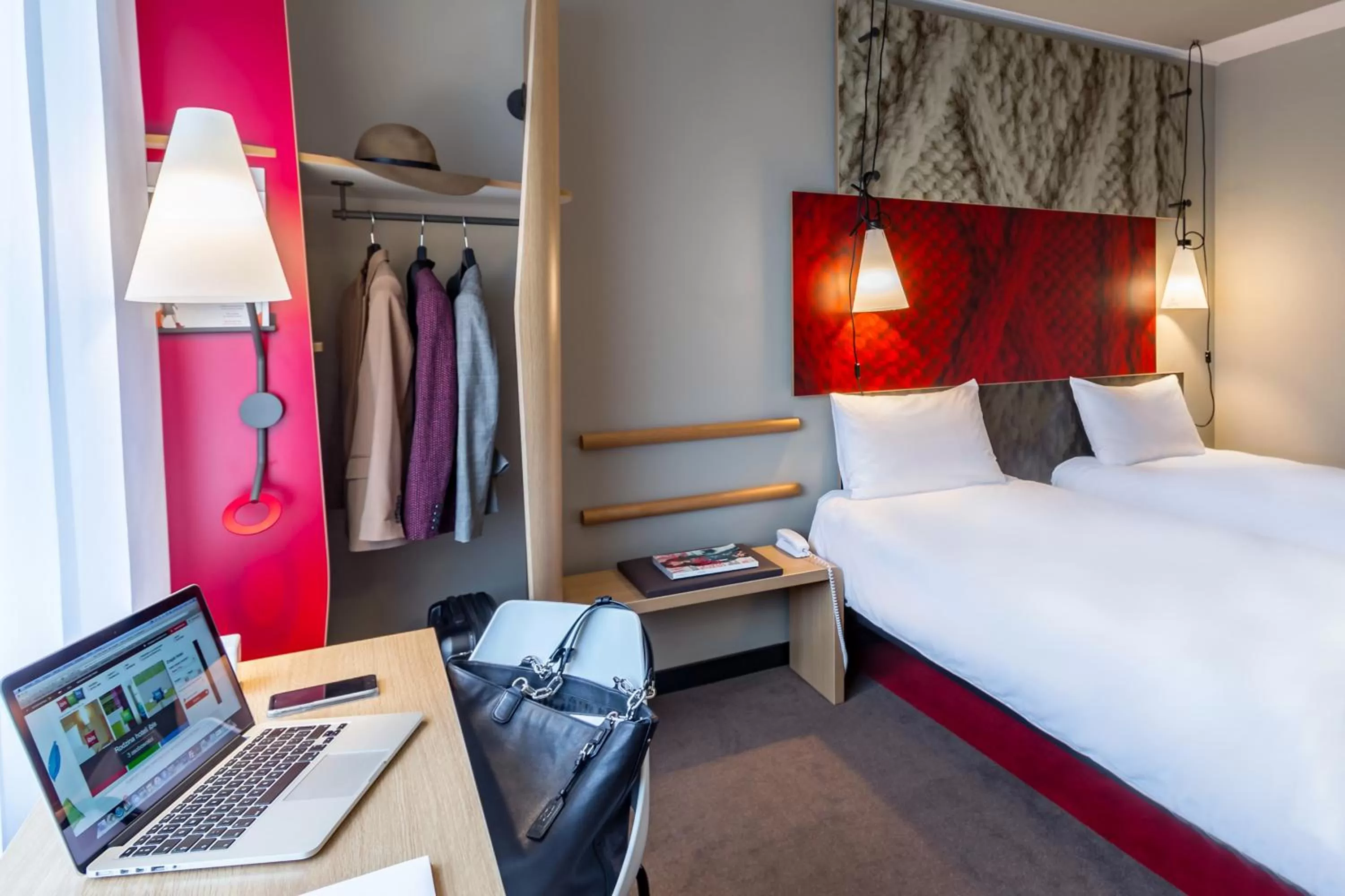 Photo of the whole room, Bed in Ibis Wroclaw Centrum