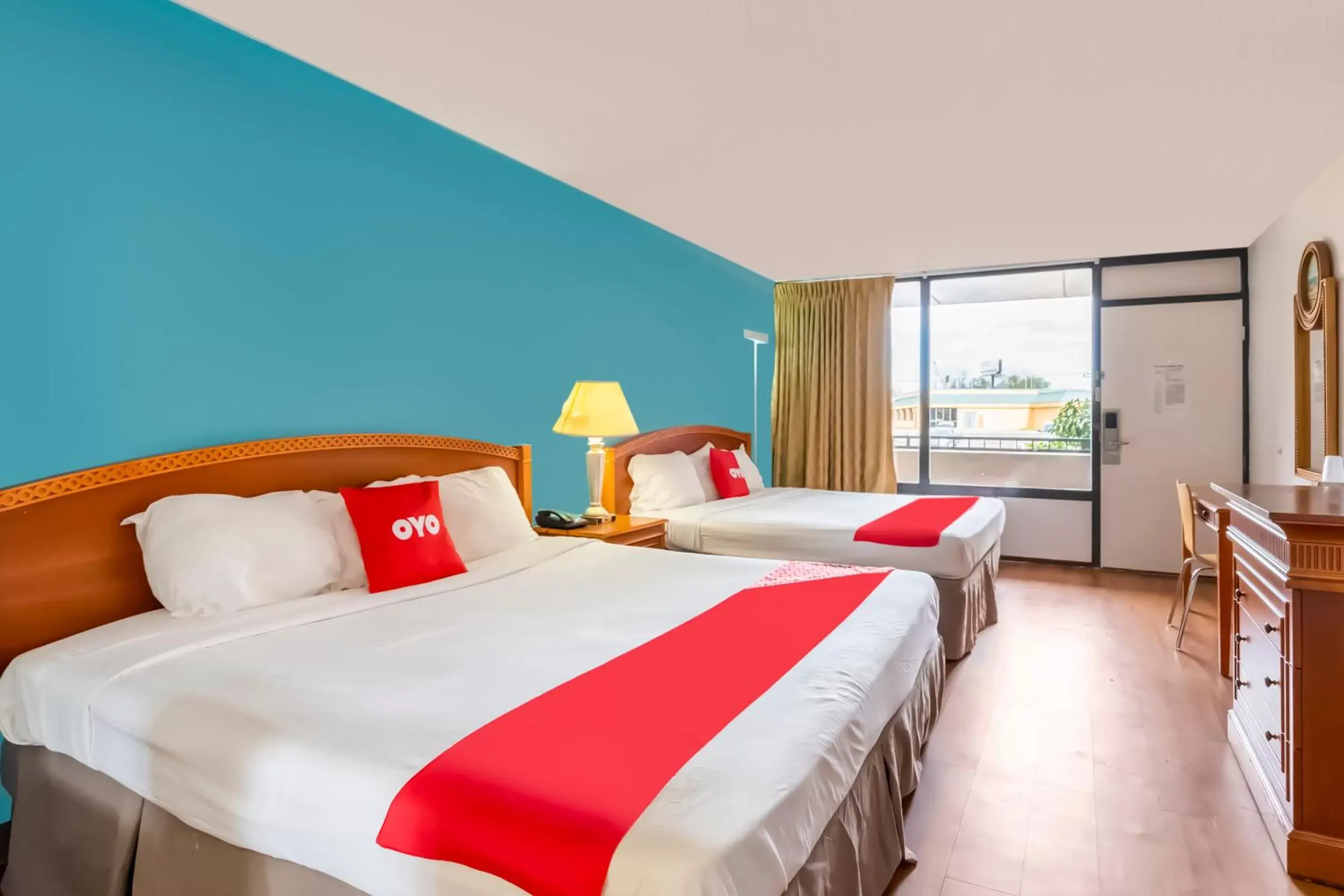 Bedroom, Bed in OYO Hotel Bossier City LA - Red River