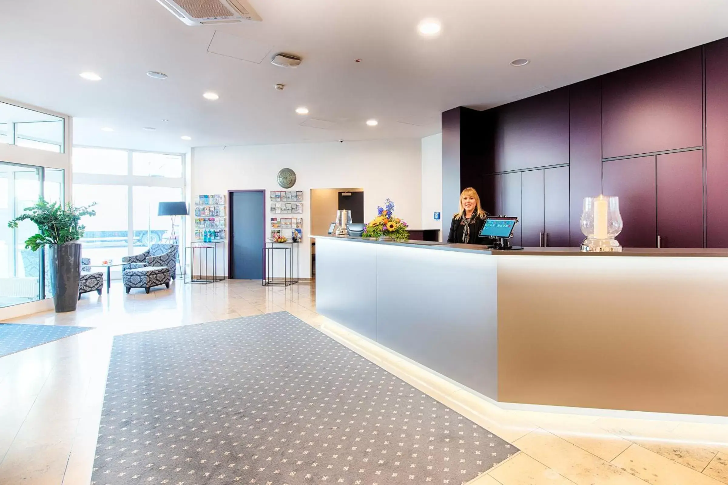 Lobby or reception in ACHAT Hotel Neustadt an der Weinstraße Lobby or reception in ACHAT Hotel Neustadt an der Weinstraße