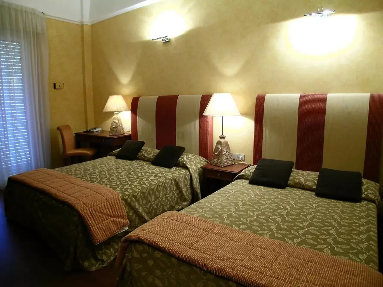 Standard Quadruple Room in AmbientHotels Panoramic Standard Quadruple Room in AmbientHotels Panoramic