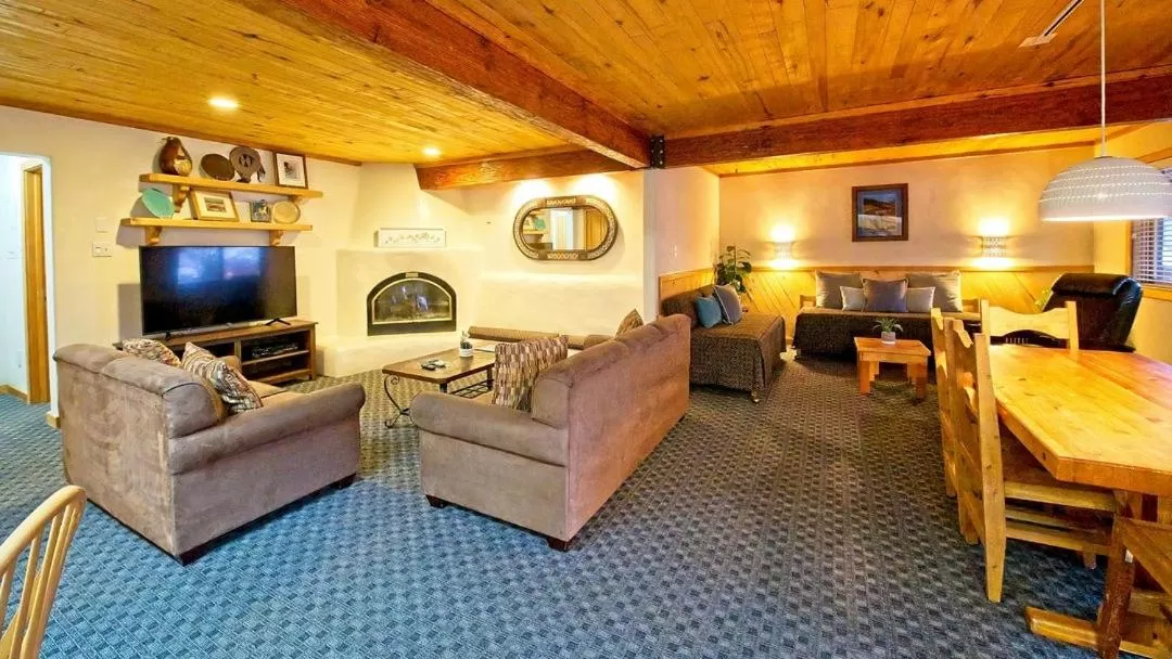 Seating Area in Sitzmark Sports Lodge