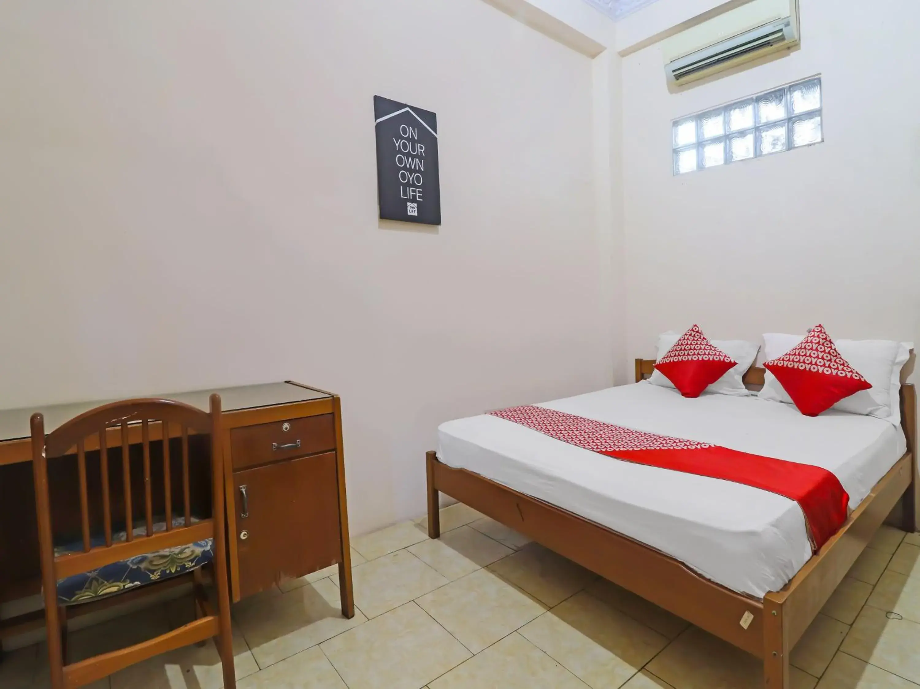 Bedroom, Bed in OYO 2899 Ardilia Bandara Syariah