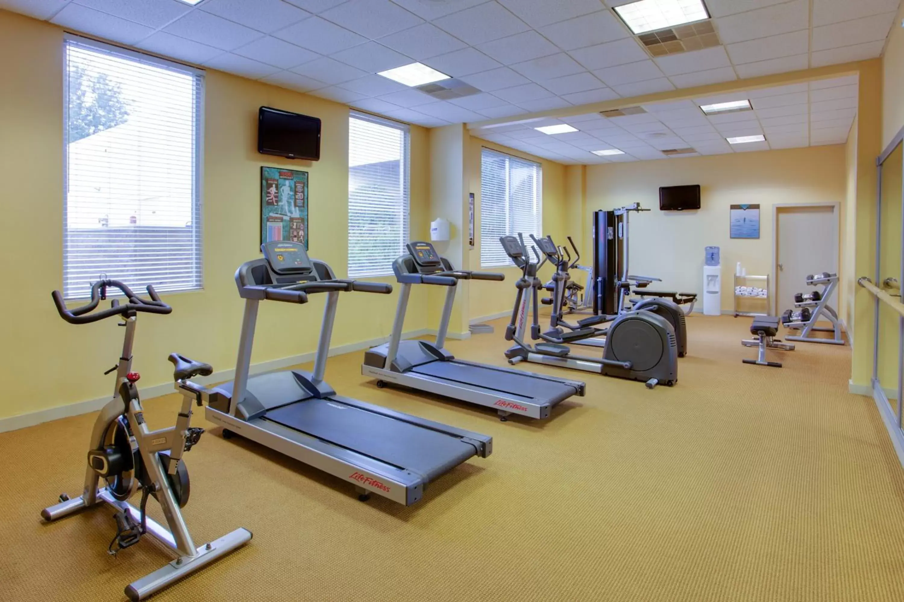 Fitness centre/facilities, Fitness Center/Facilities in Burrstone Inn, Ascend Hotel Collection