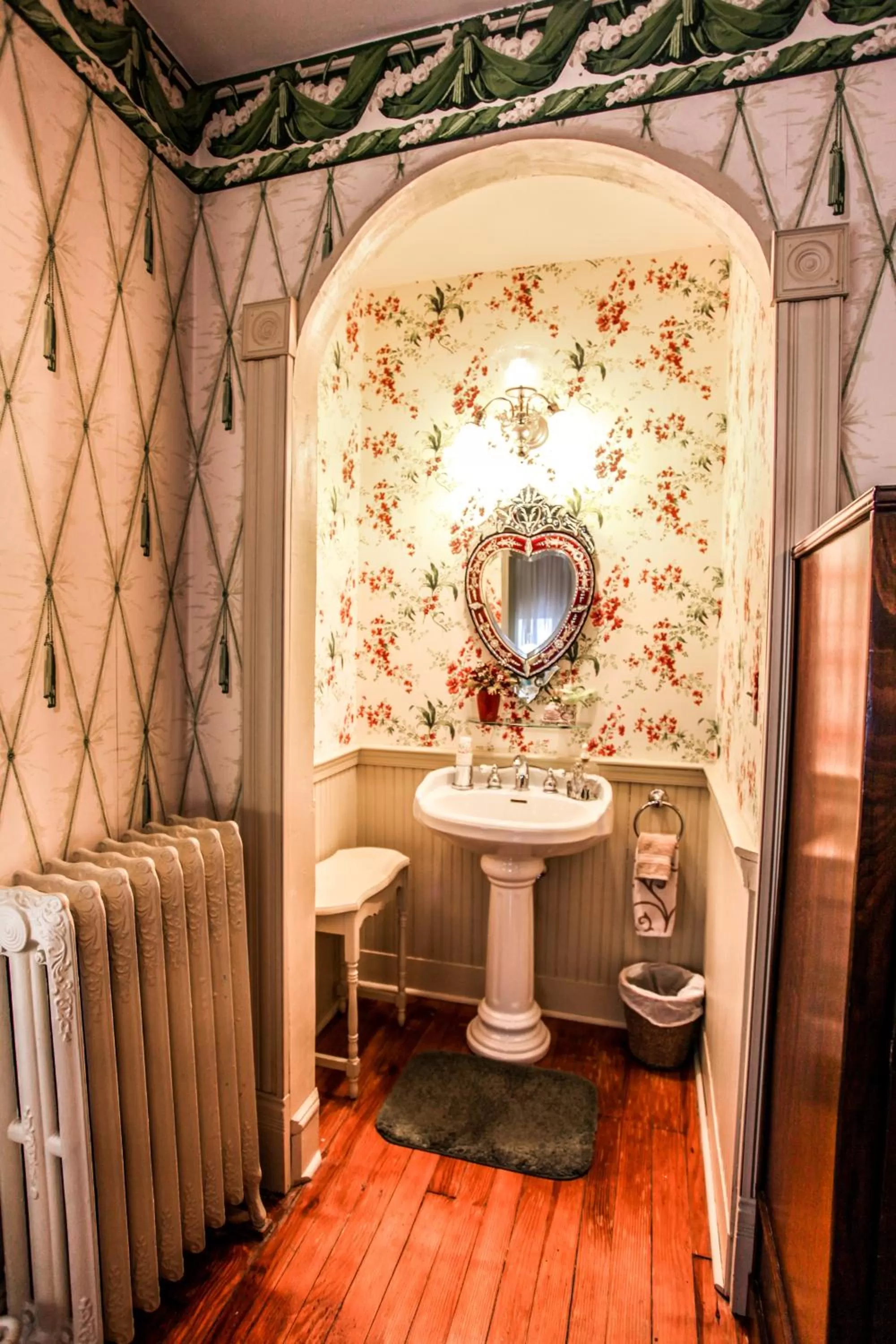 Bathroom in Hollerstown Hill Bed and Breakfast