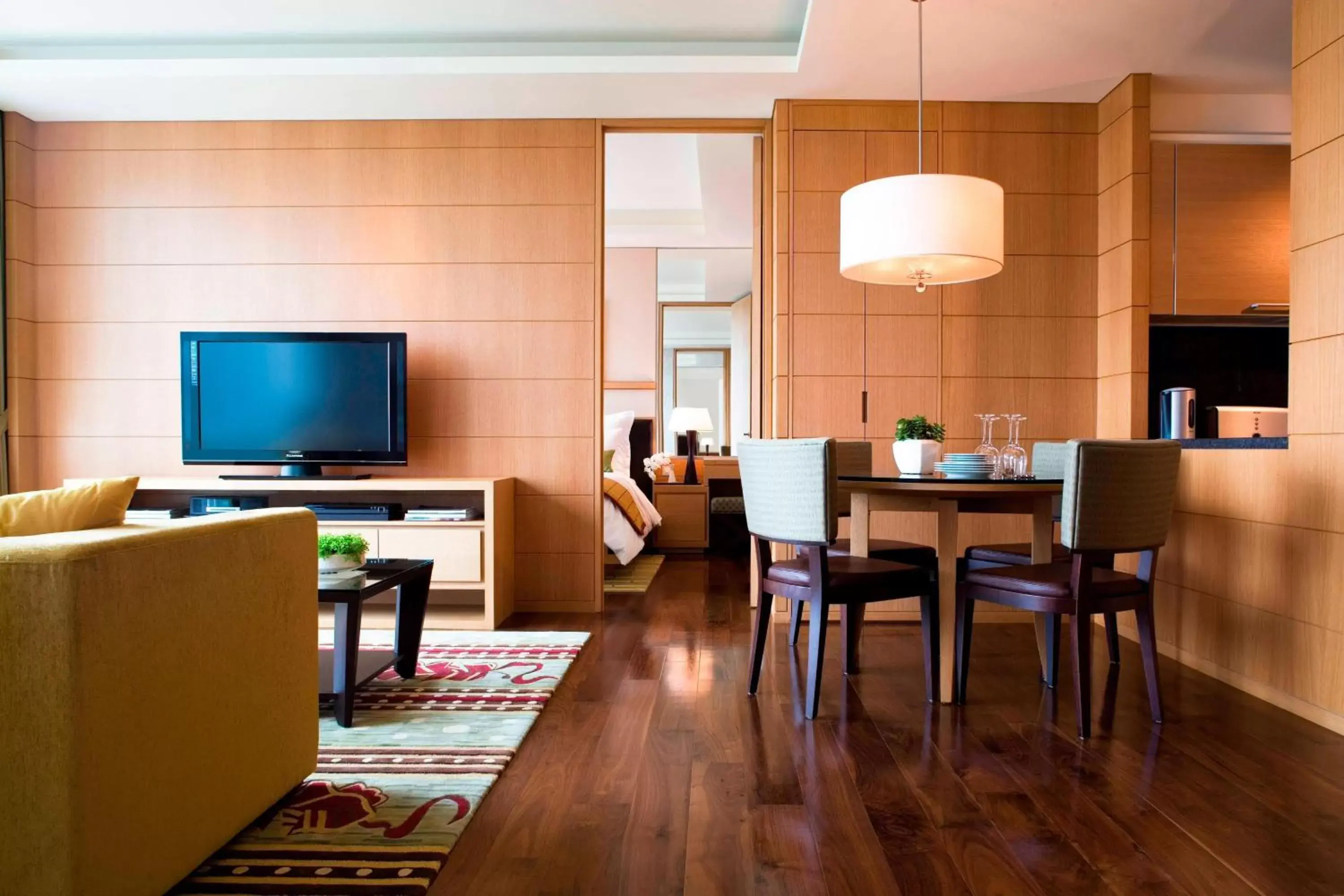 Living room, TV/Entertainment Center in Marriott Executive Apartment Seoul