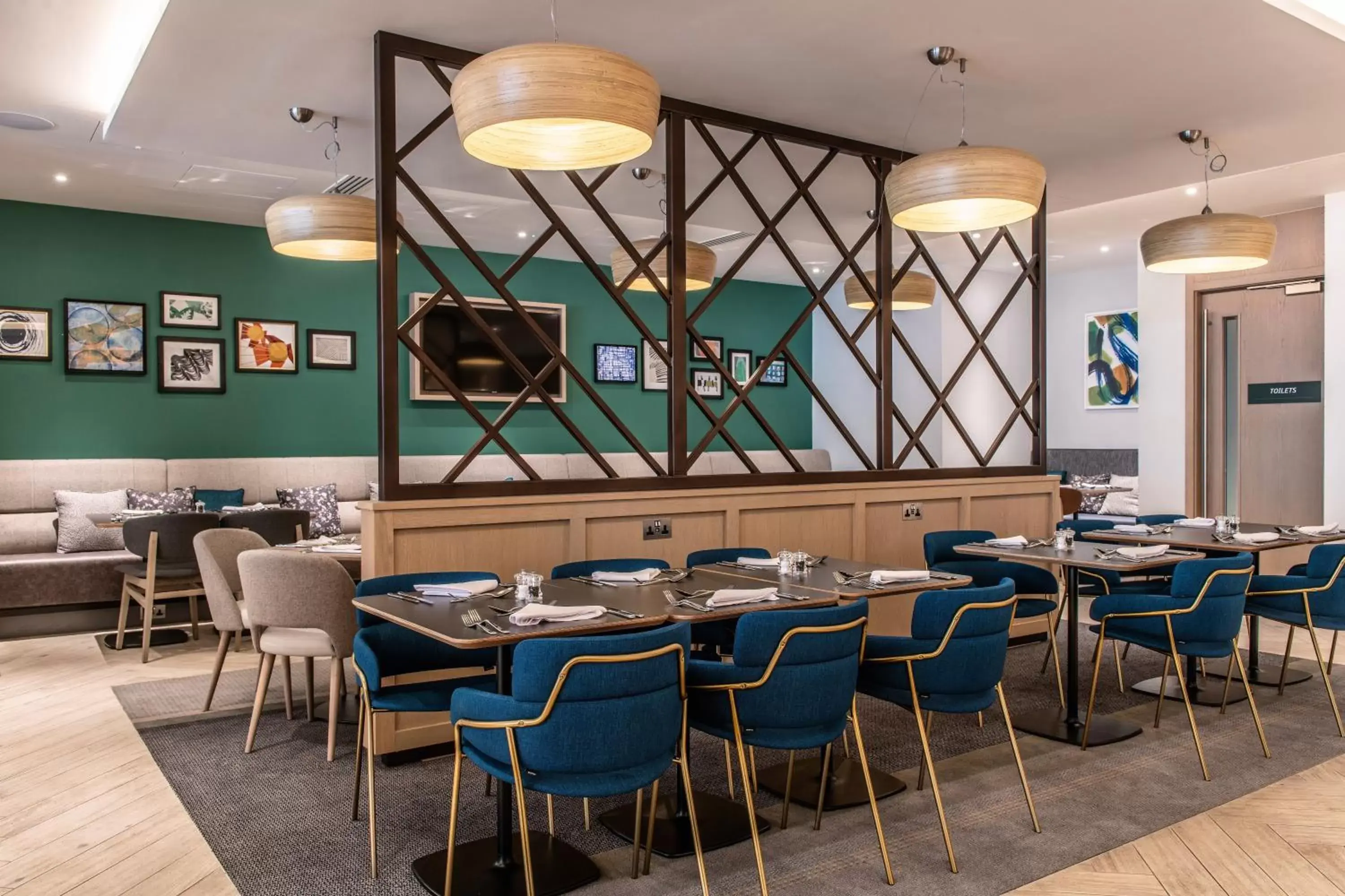 Restaurant/Places to Eat in Holiday Inn London-Shepperton, an IHG Hotel