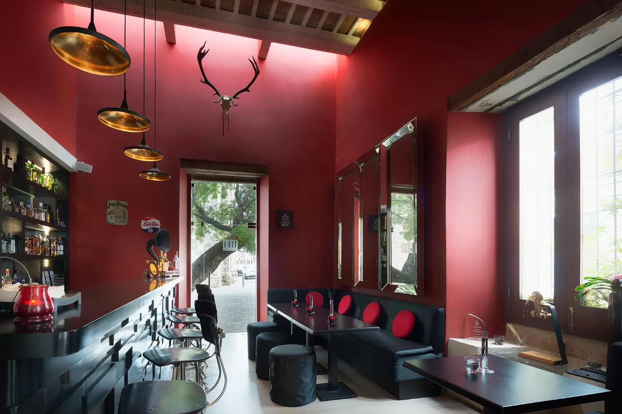 Restaurant/places to eat in Billini Hotel, Historic Luxury