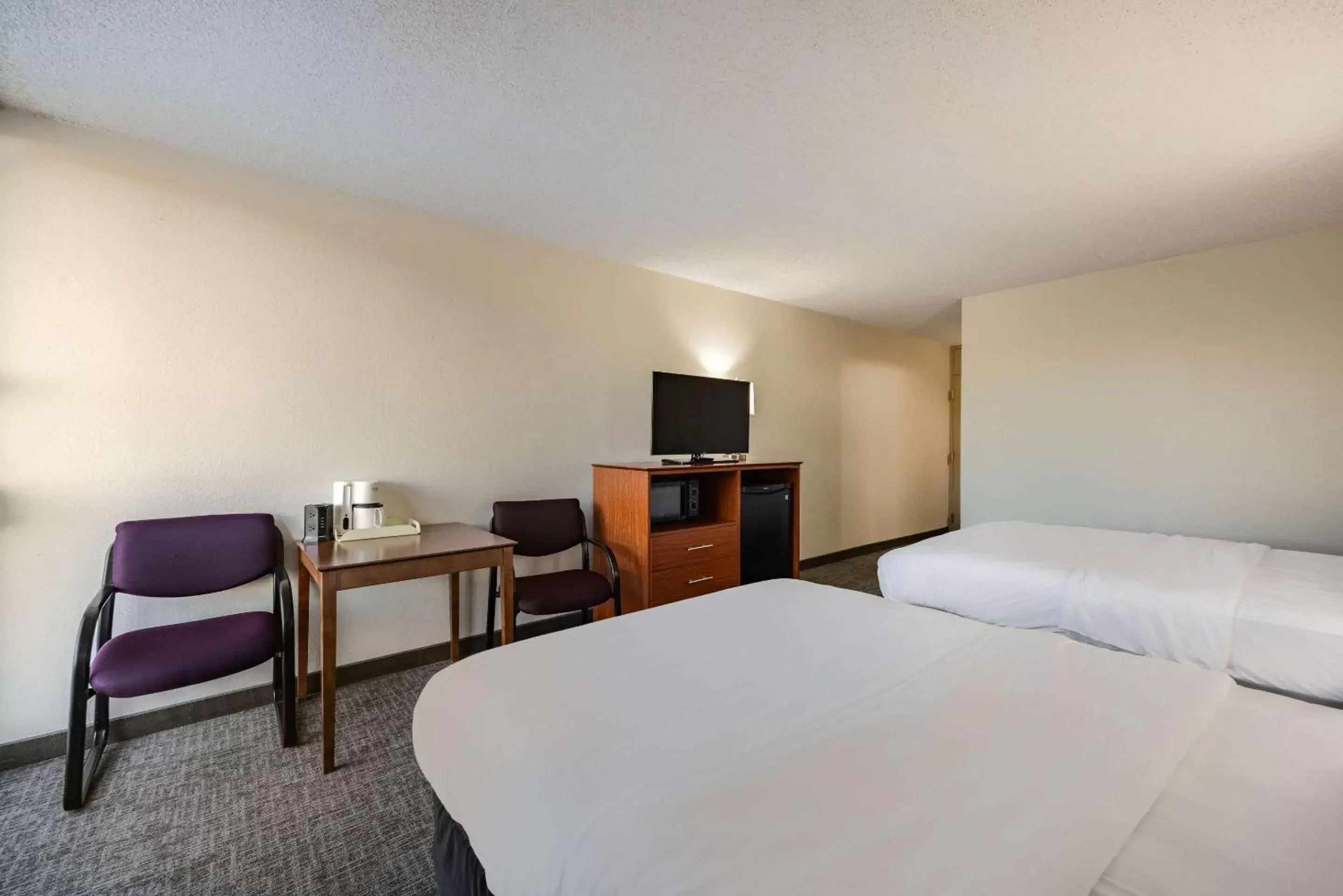 Bedroom, Bed in Quality Inn & Suites