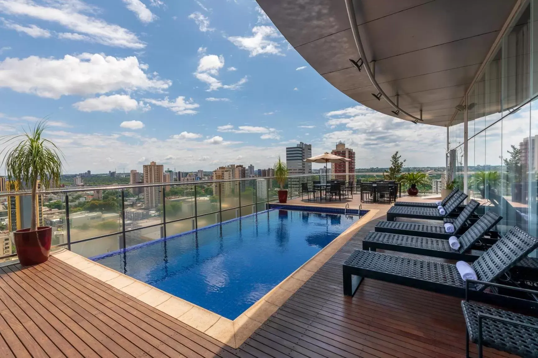 Swimming Pool in Viale Tower Hotel